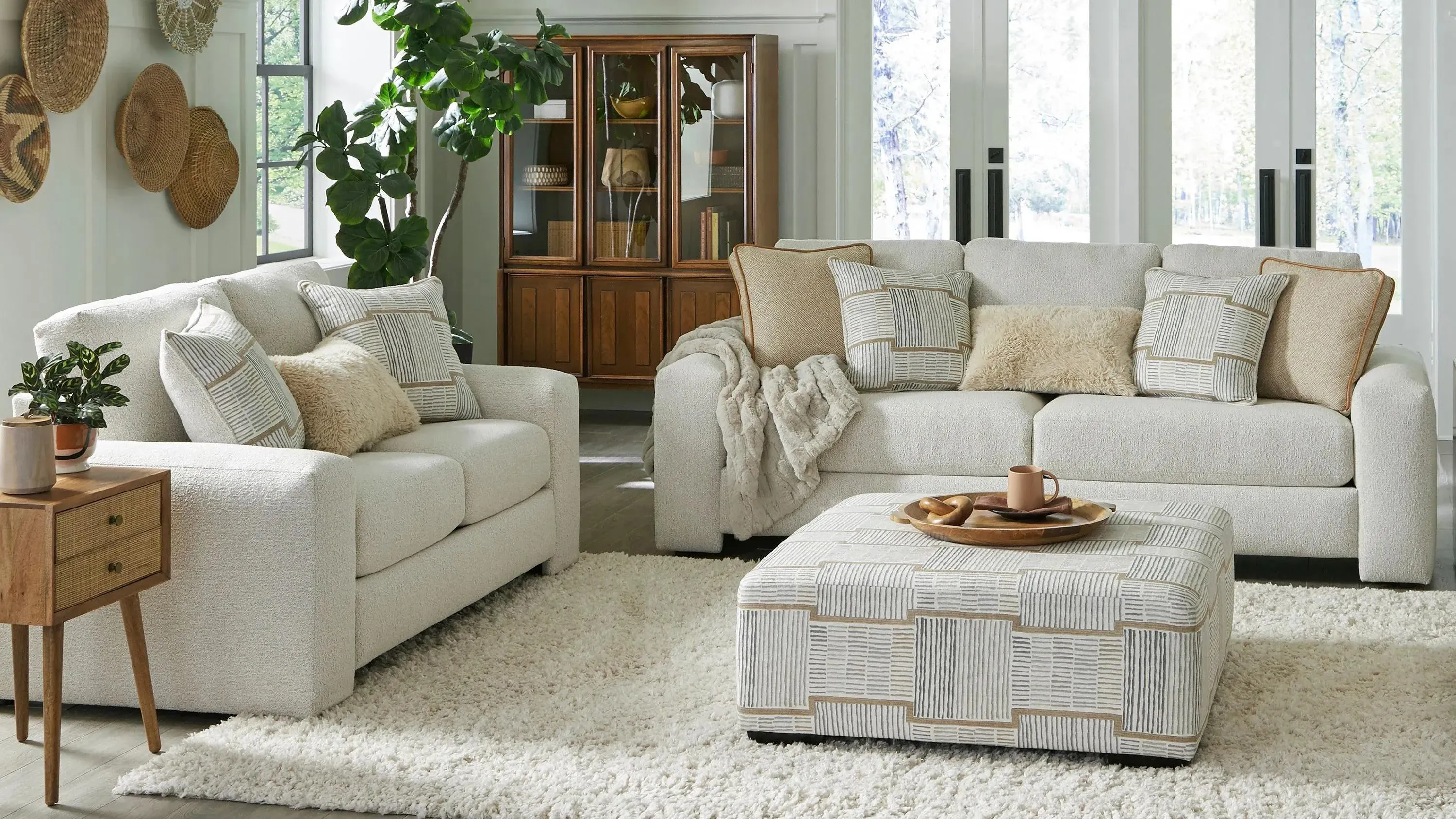 Sofa Raymour And Flanigan Outletnull