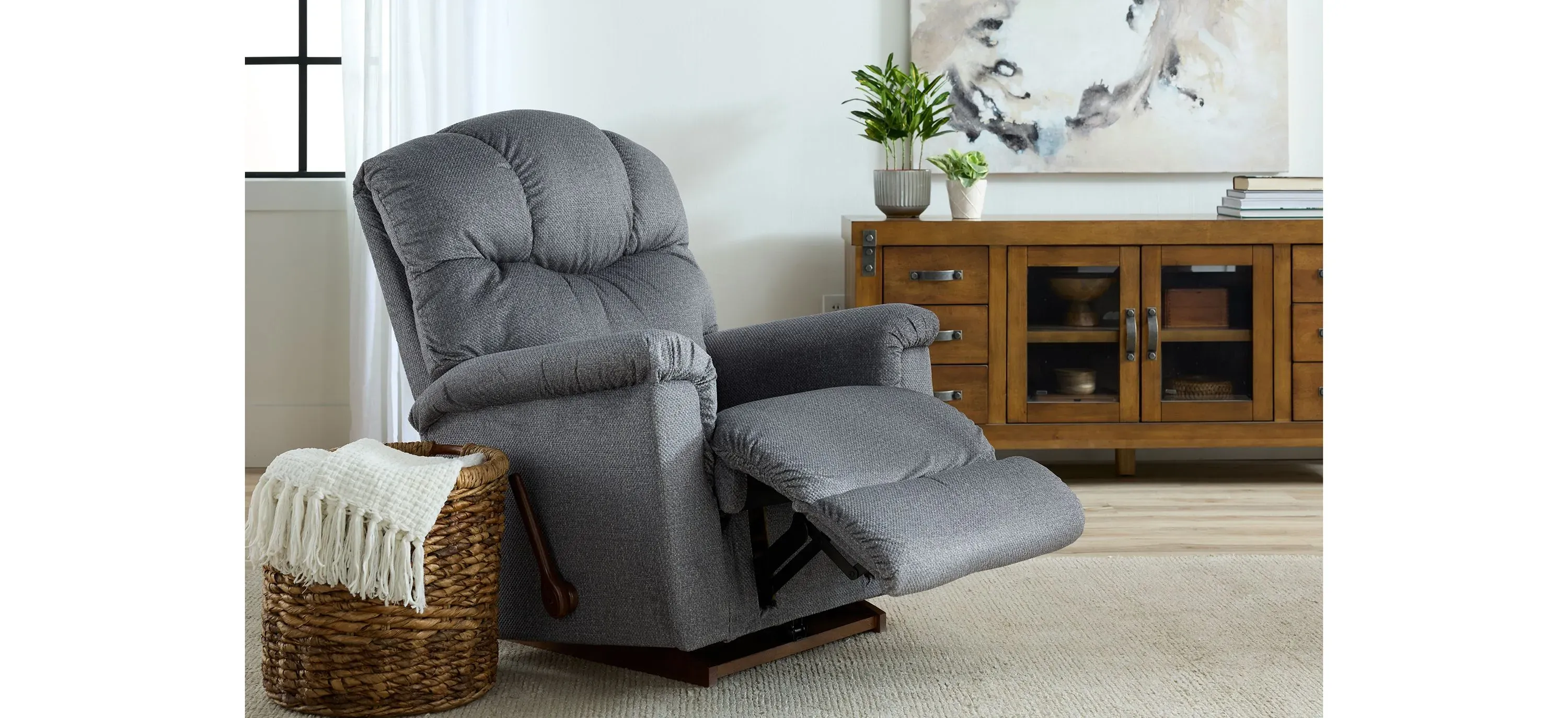 Lincoln Rocker Recliner | Raymour & Flanigan