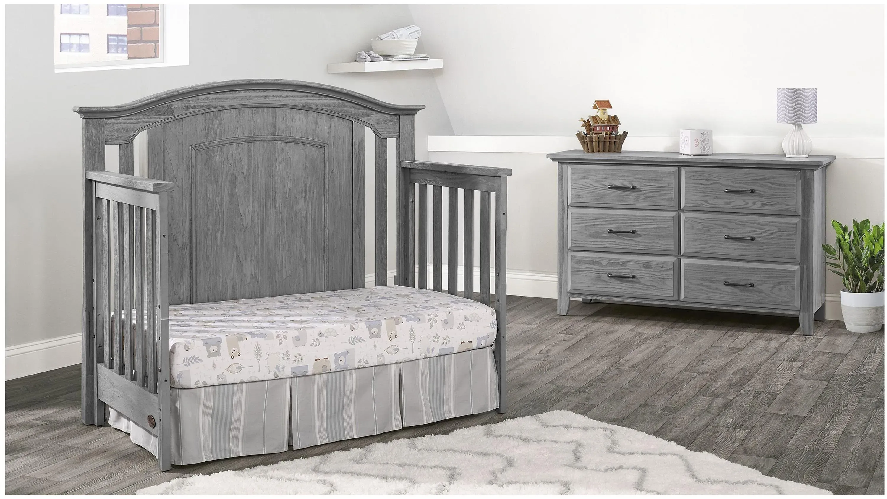 Willowbrook 4-in-1 Convertible Crib with Conversion Kit 3-pc