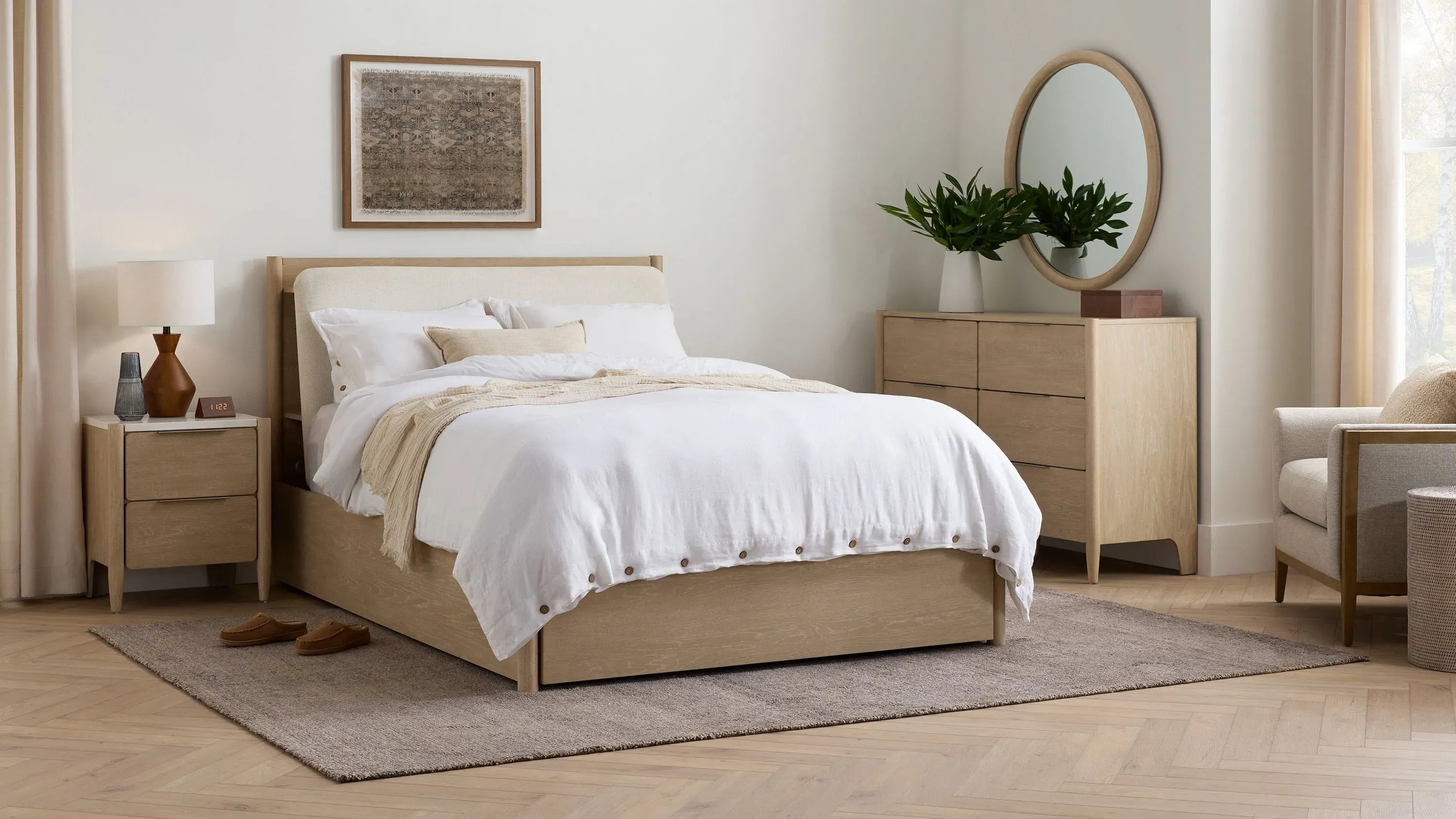 Mirra 4-pc. Bedroom Set | Raymour & Flanigan