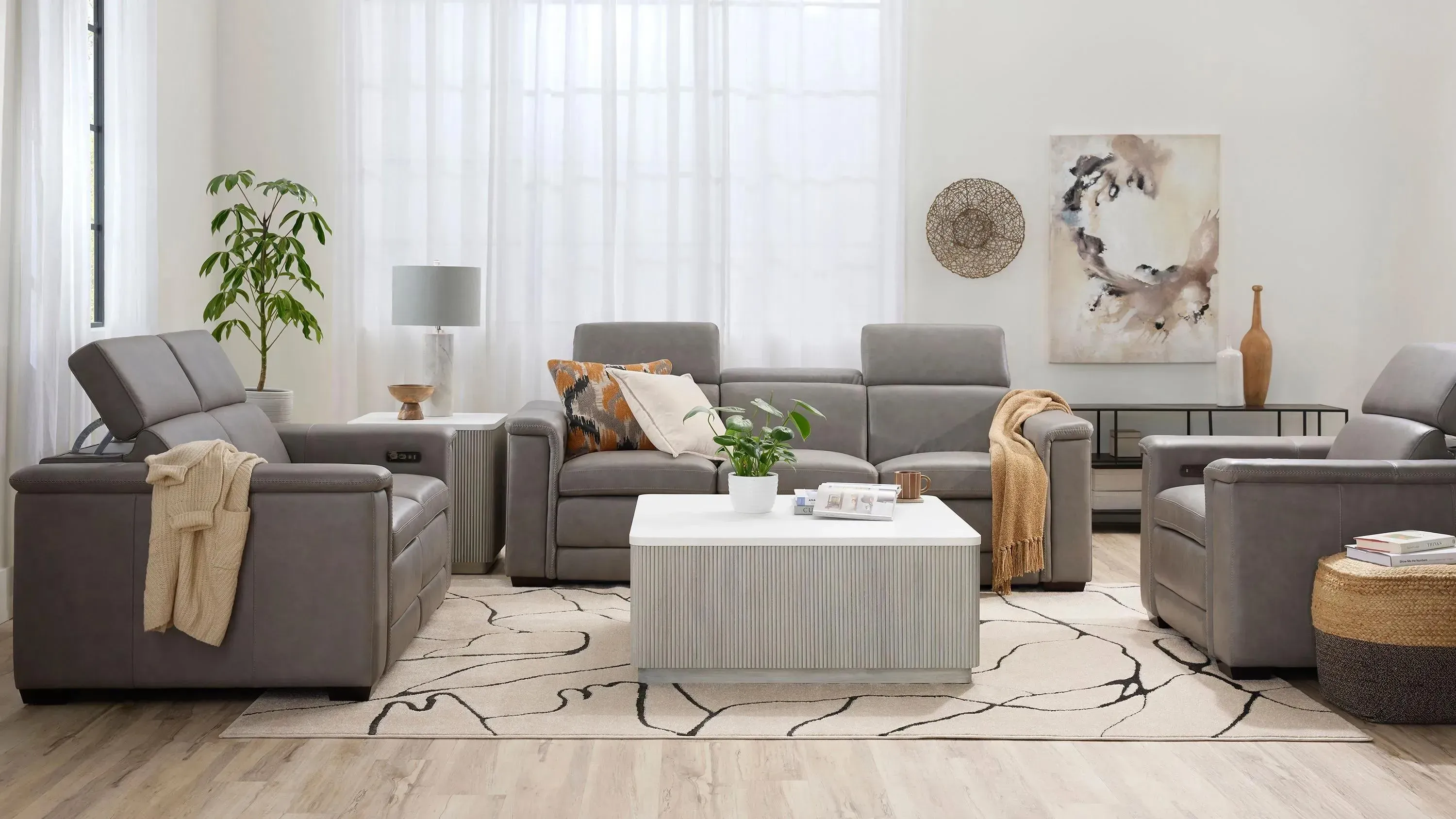 Finnegan Cocktail Table | Raymour & Flanigan