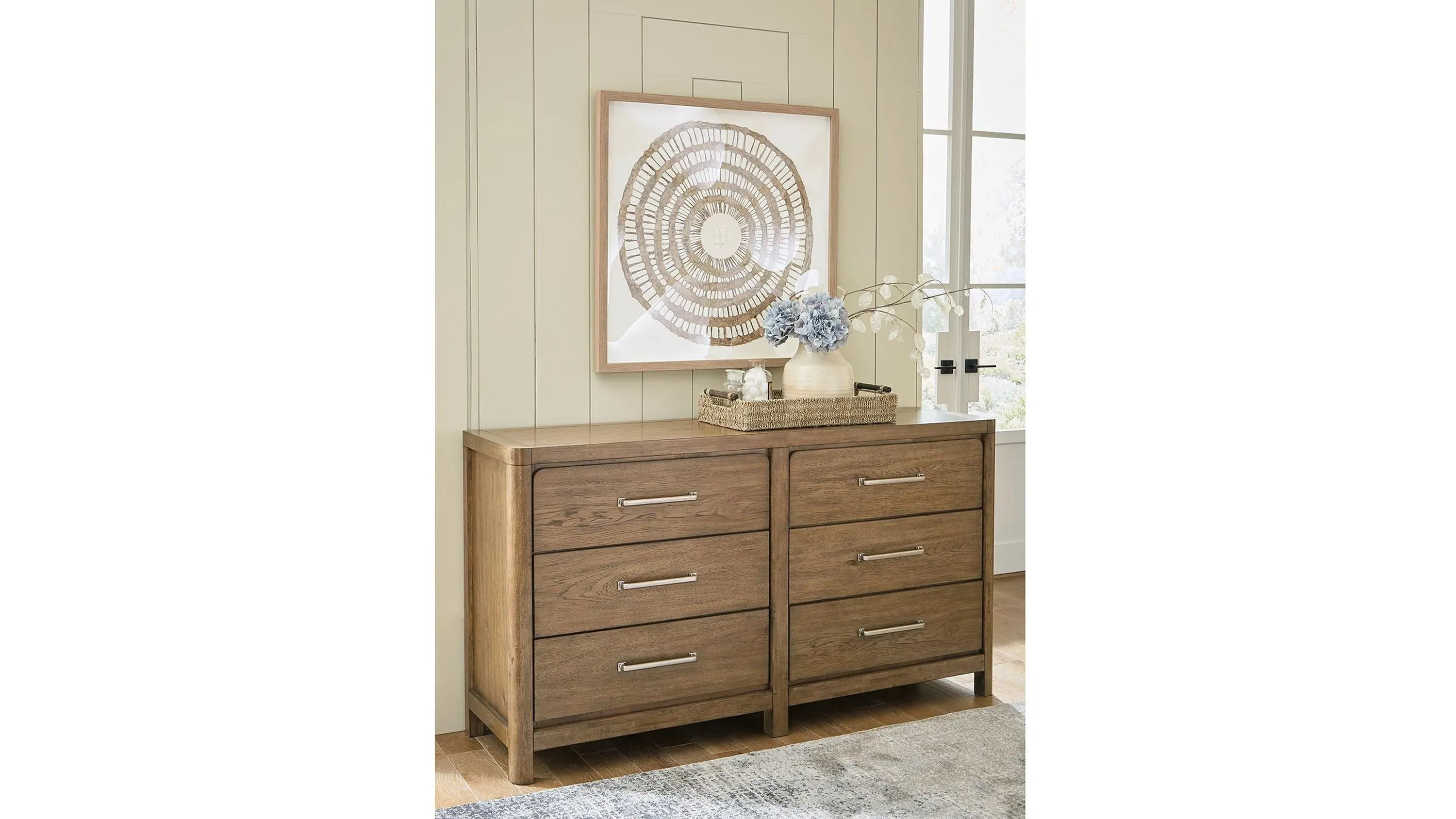Cabalynn Dresser