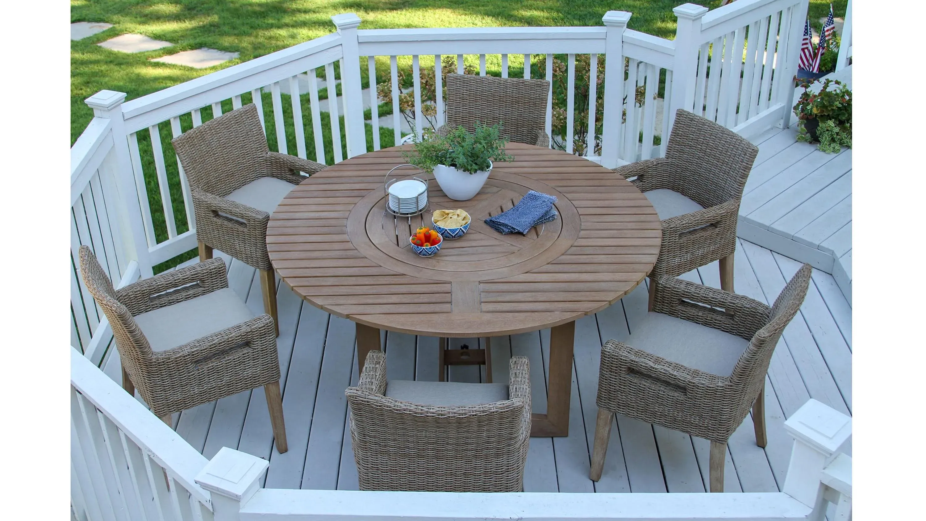 Nautical 7-pc. Lazy Susan Table with Wicker Chairs