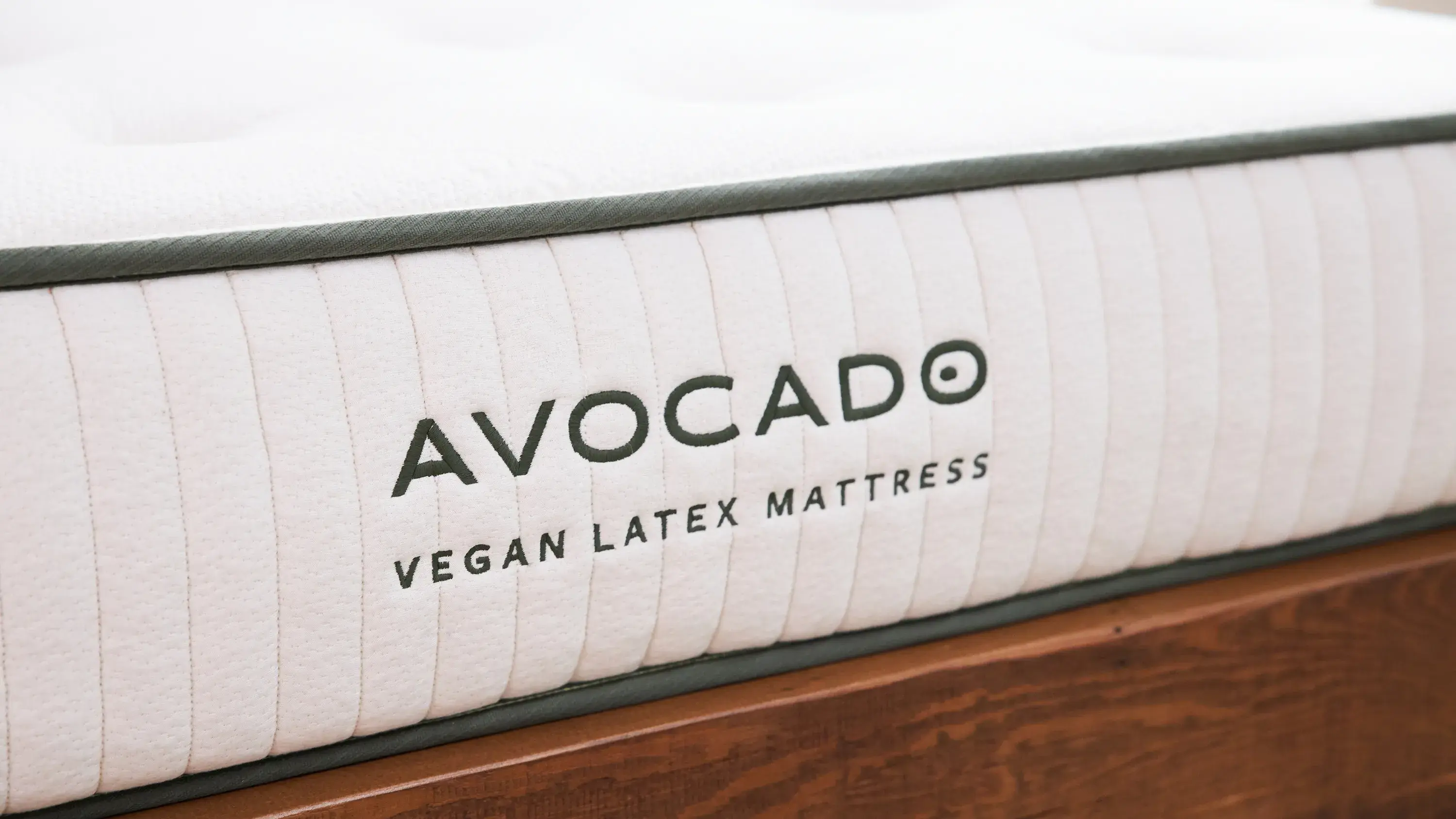 Avocado Vegan Mattress Standard Firm - Thumbnail 4