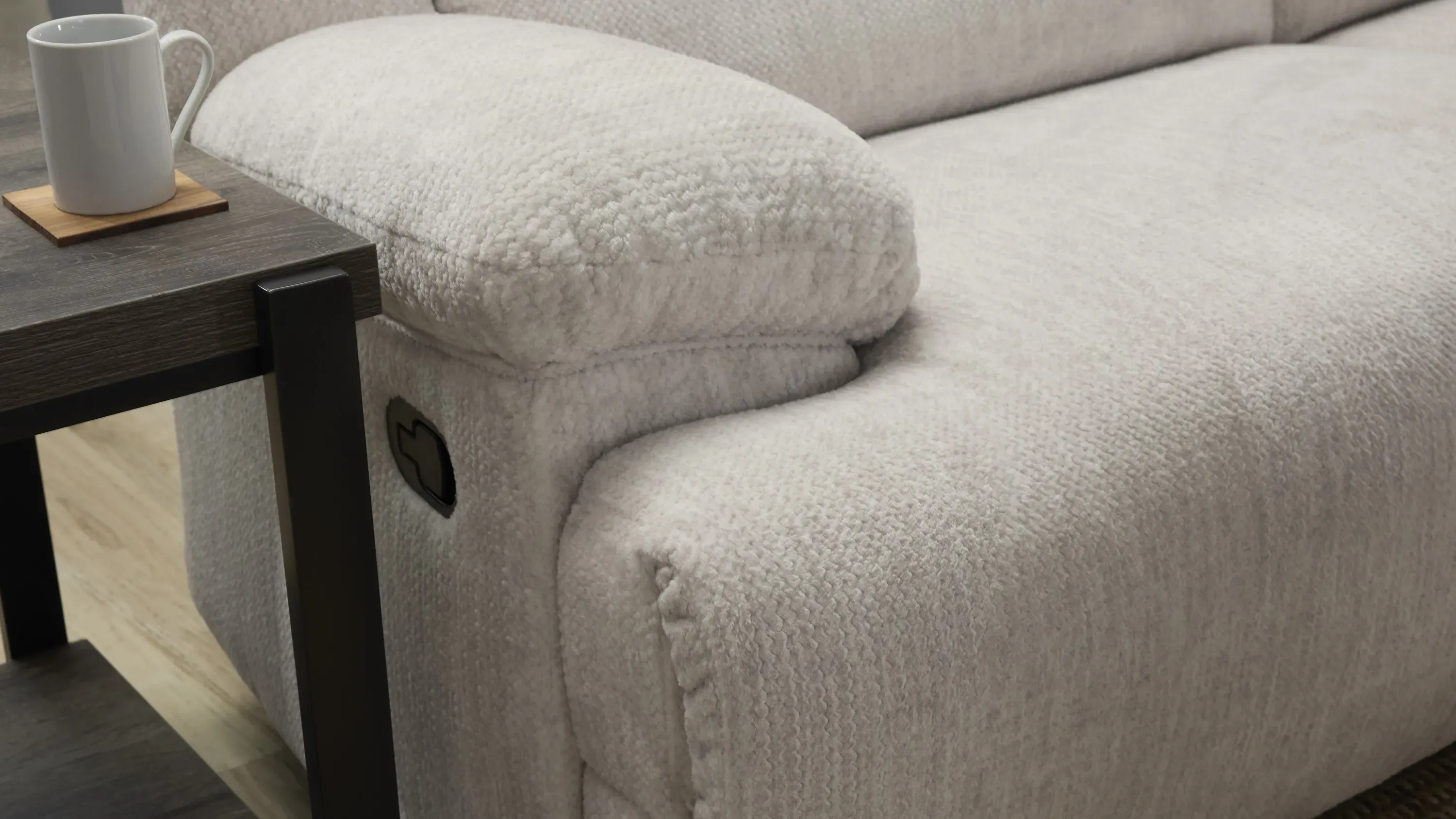 Colburn Power Sofa | Raymour & Flanigan