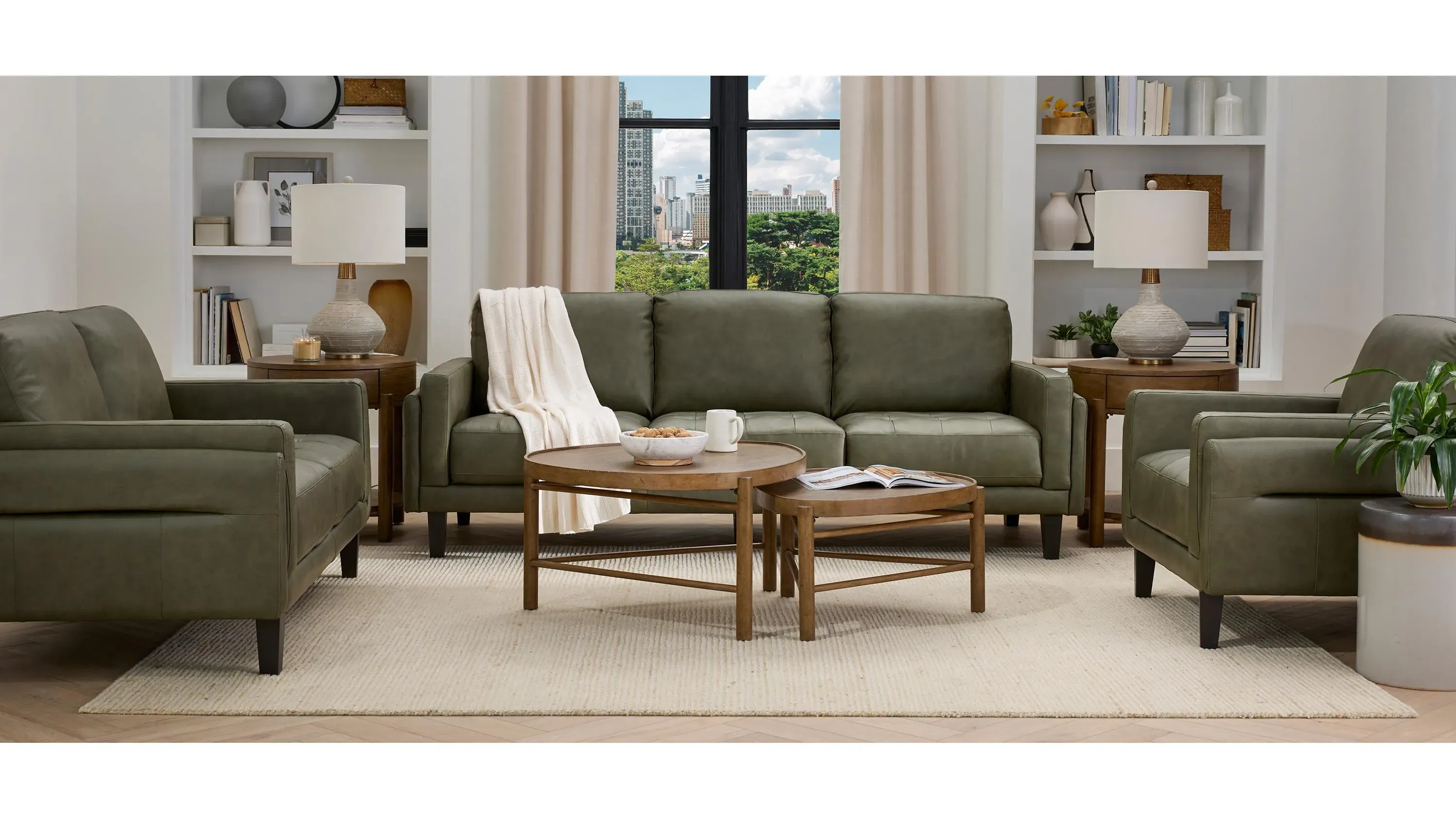 Hunter Loveseat | Raymour & Flanigan