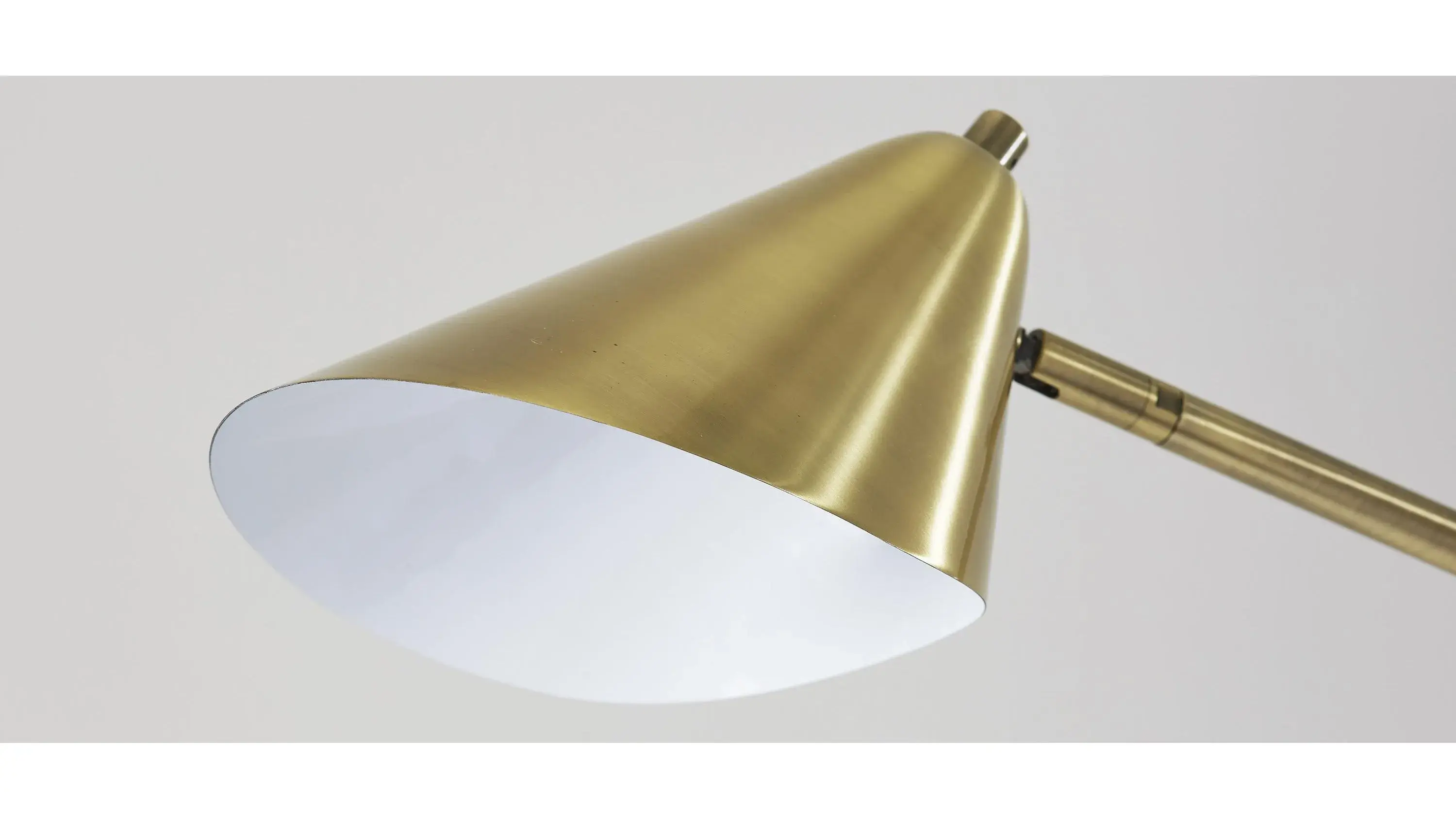 Hawthorne Floor Lamp - Thumbnail 5