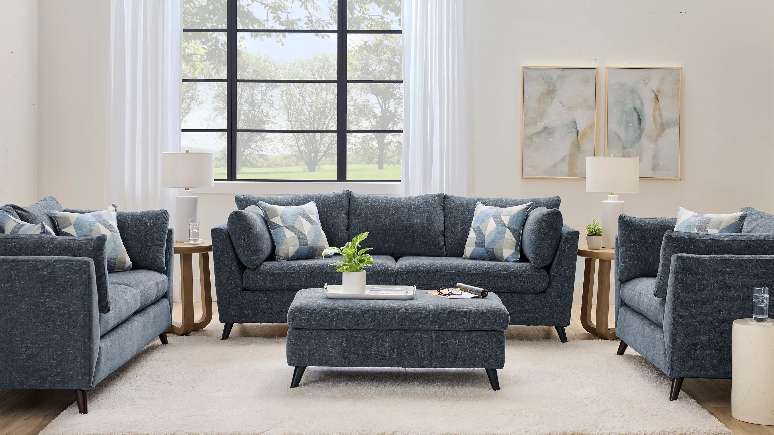 Caruso Cocktail Ottoman | Raymour & Flanigan