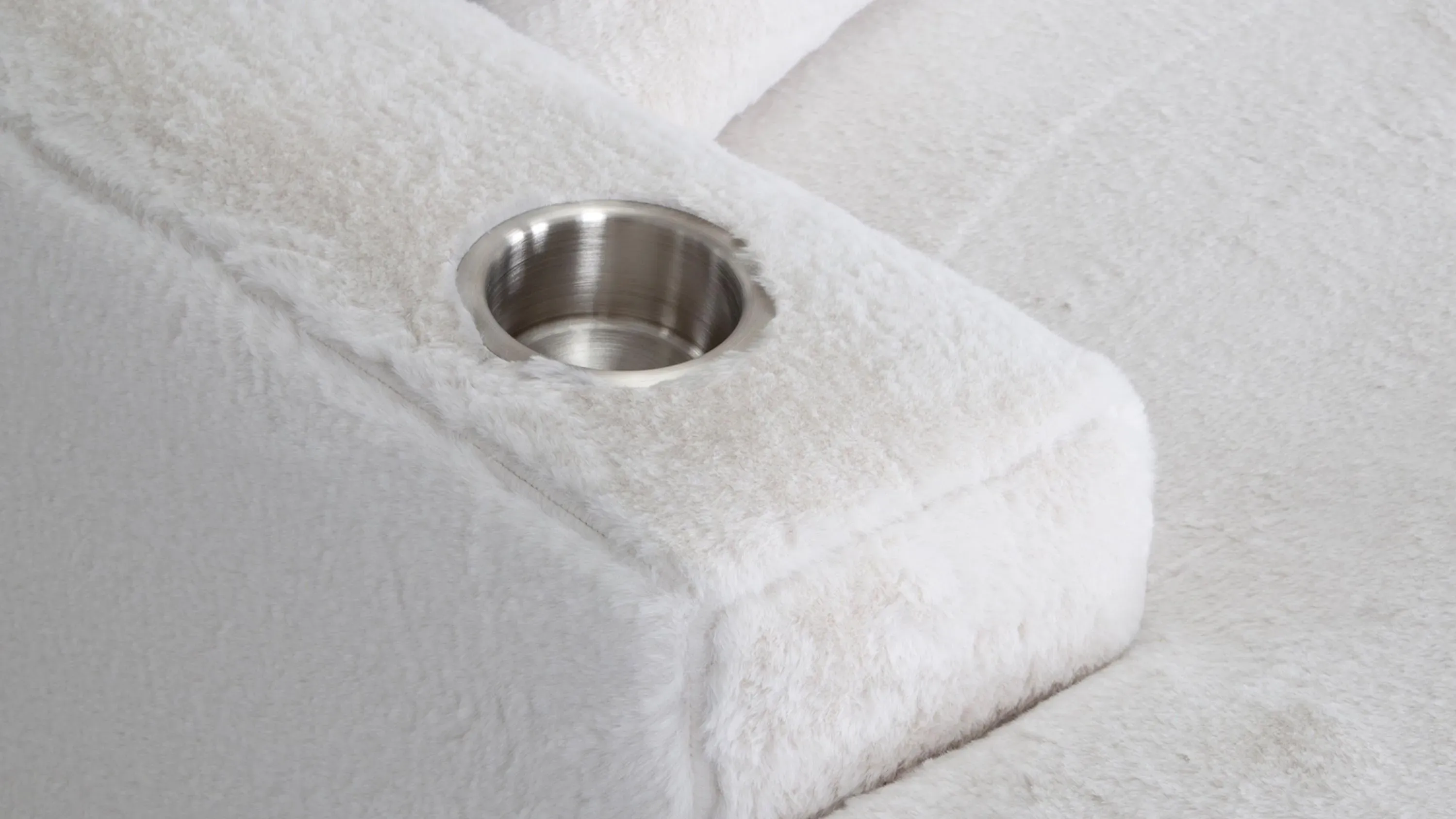 Woolly Small Chaise w/ Dual Cup Holders and USB Port