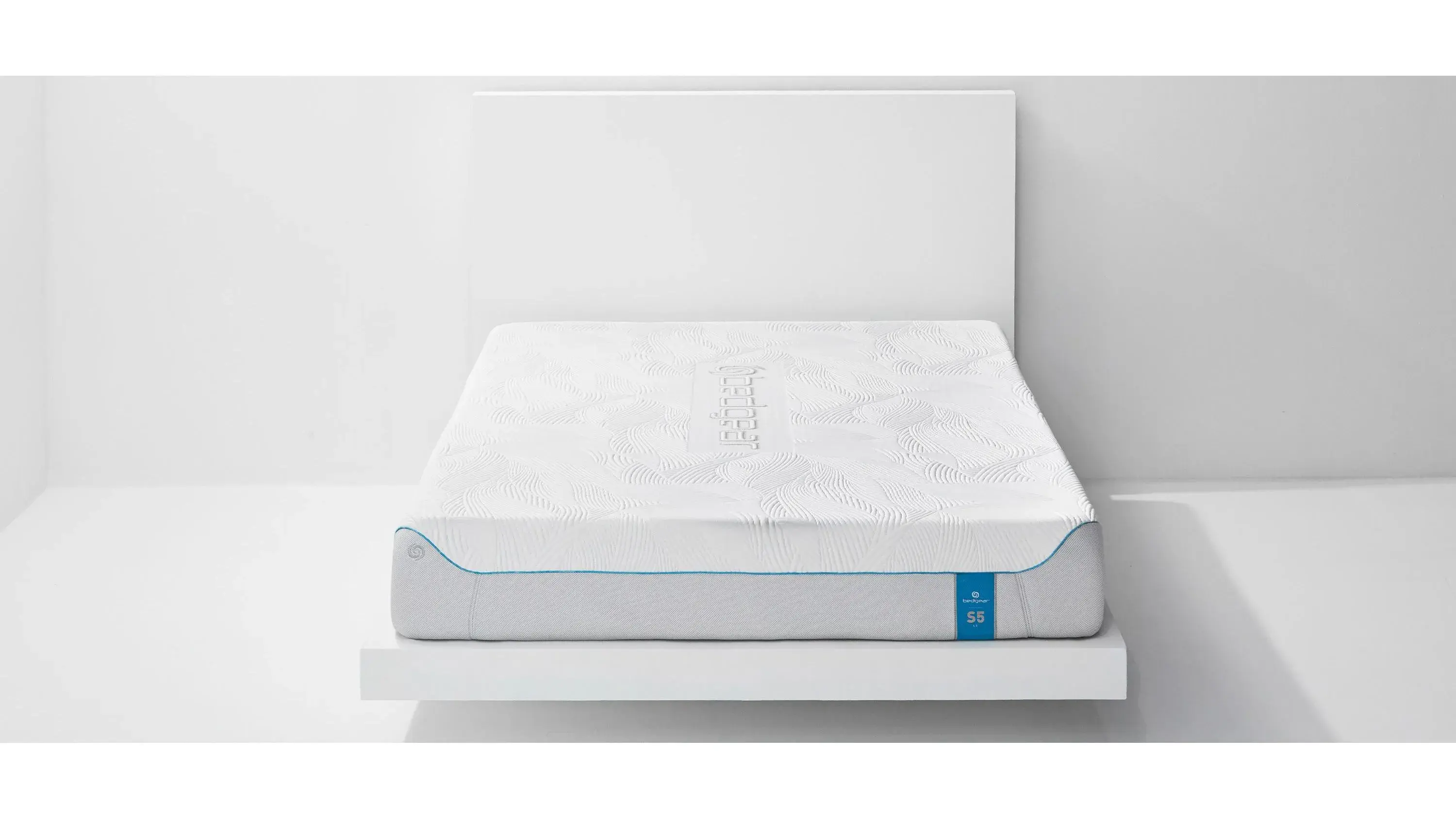 BEDGEAR S5 Medium Memory Foam Mattress - Thumbnail 2