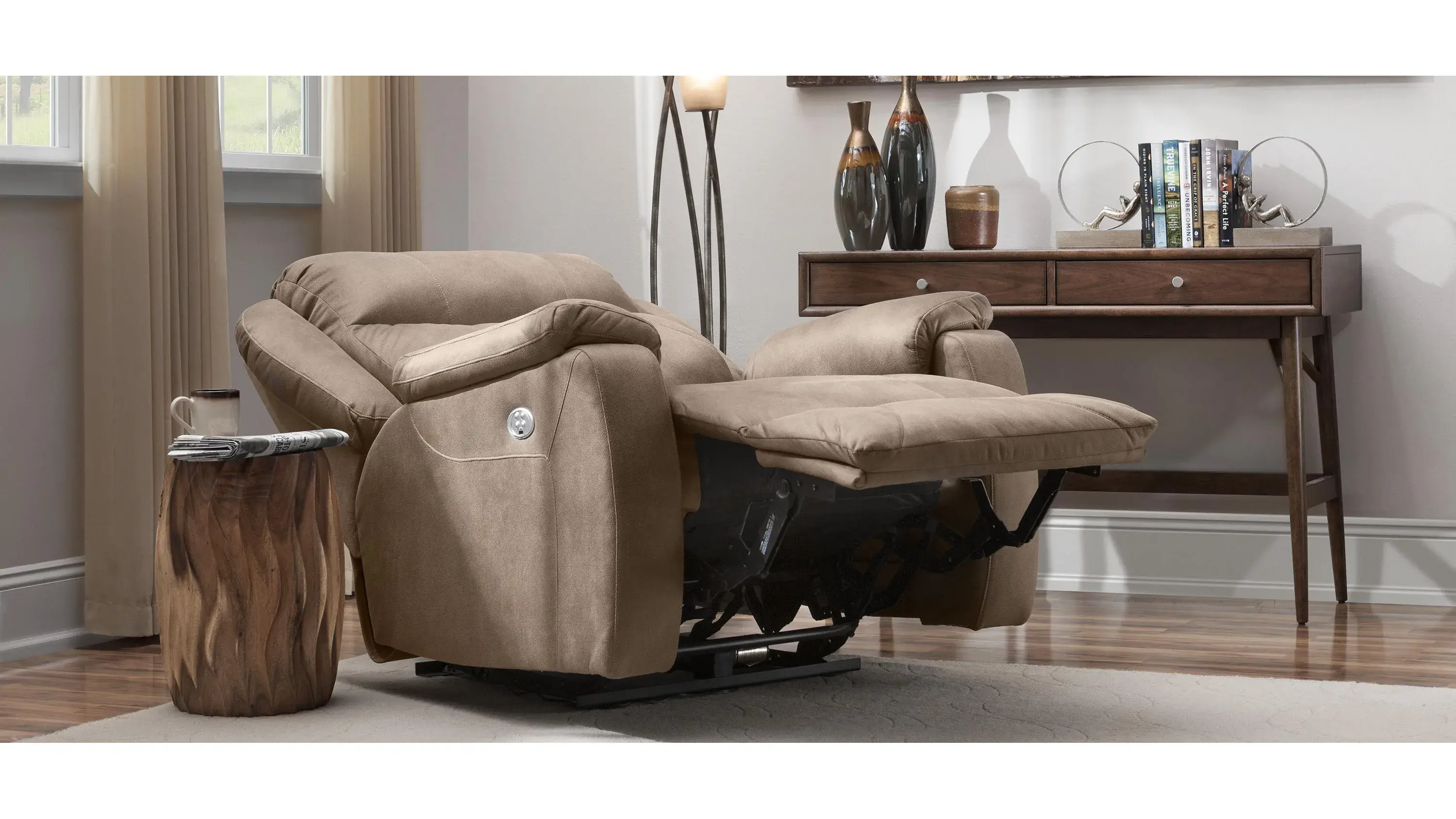 Southern Motion Watson Power Recliner - Thumbnail 4