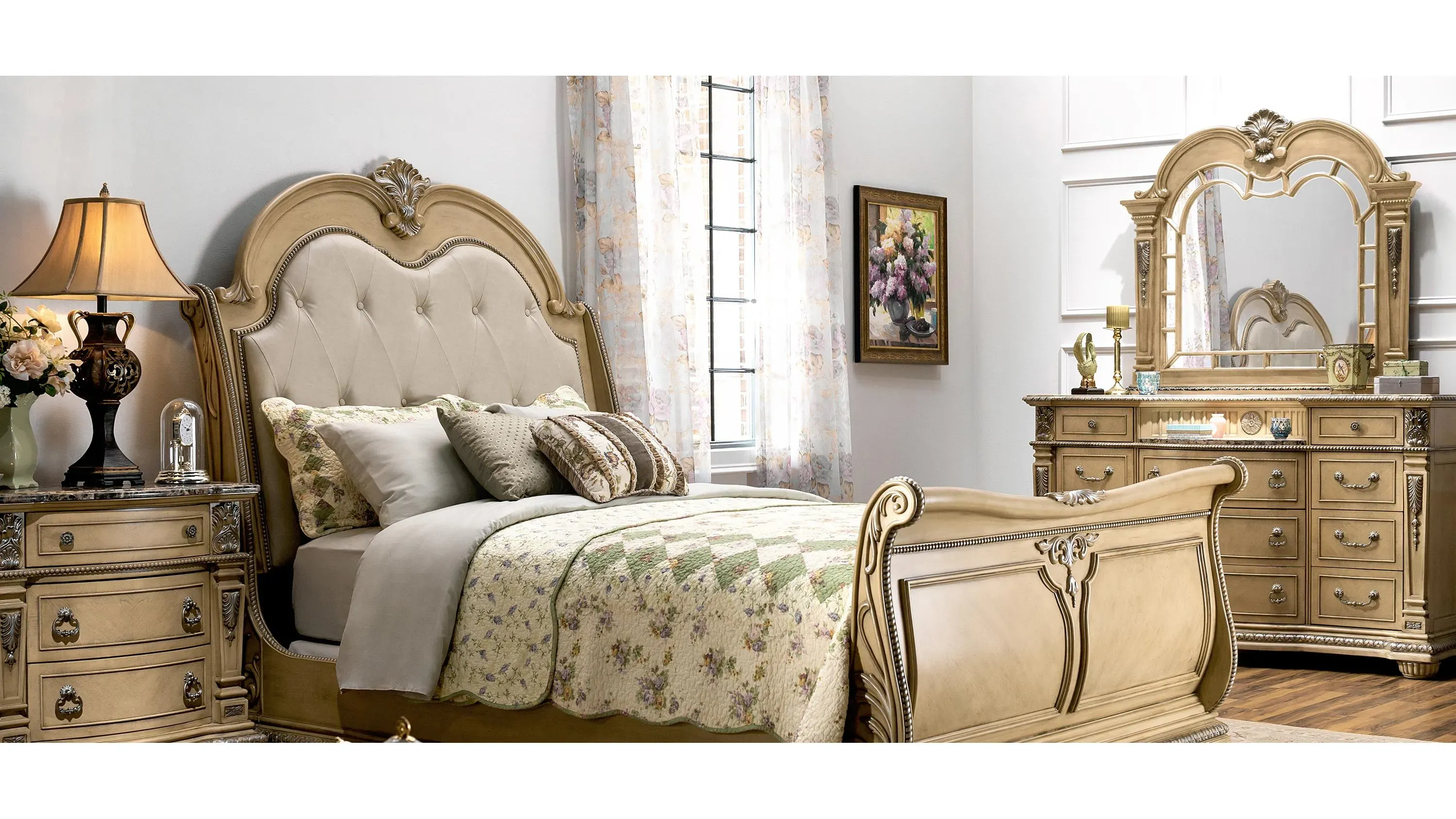 Dressers at raymour and flanigan discount