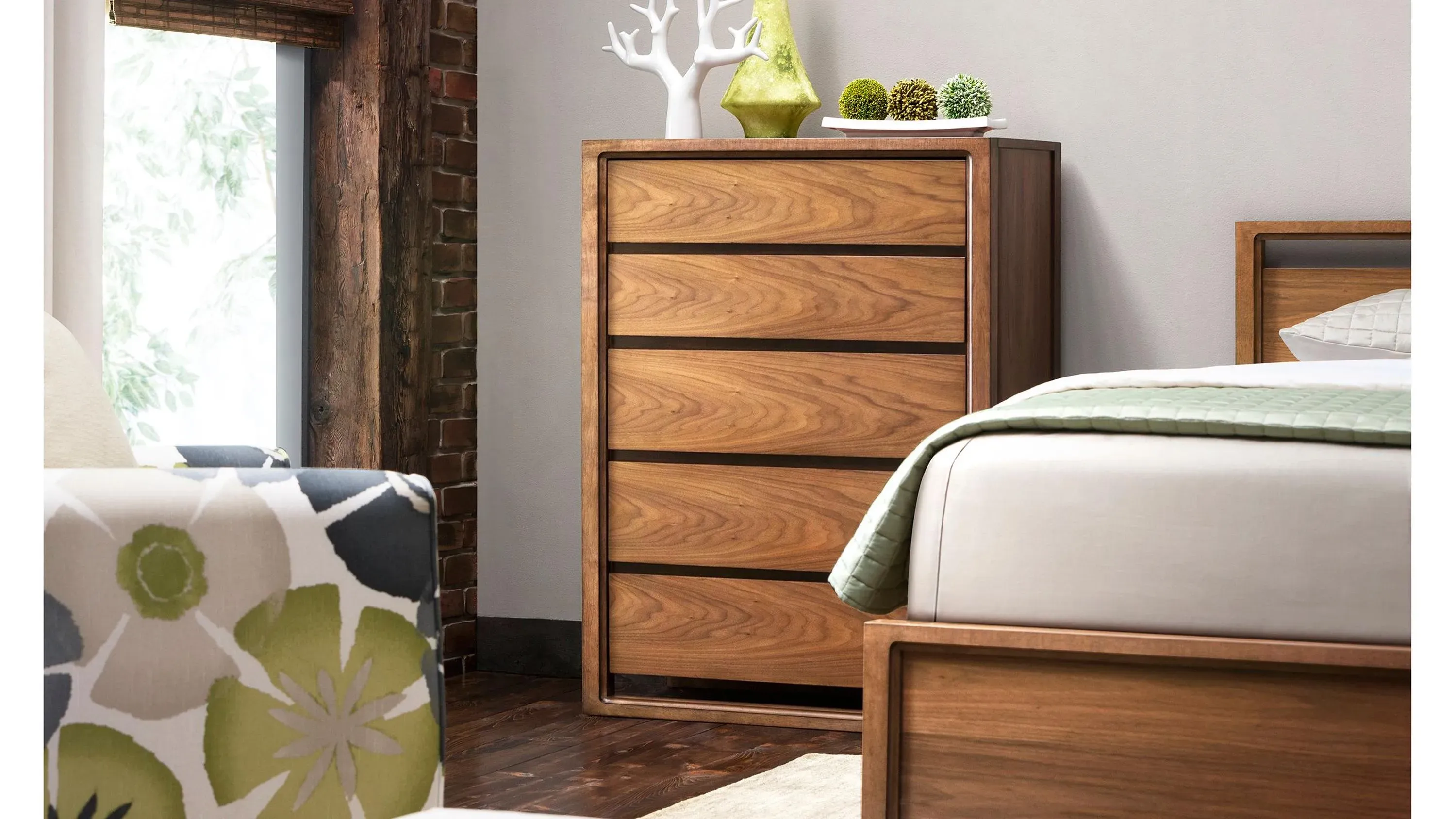 Aversa Bedroom Chest
