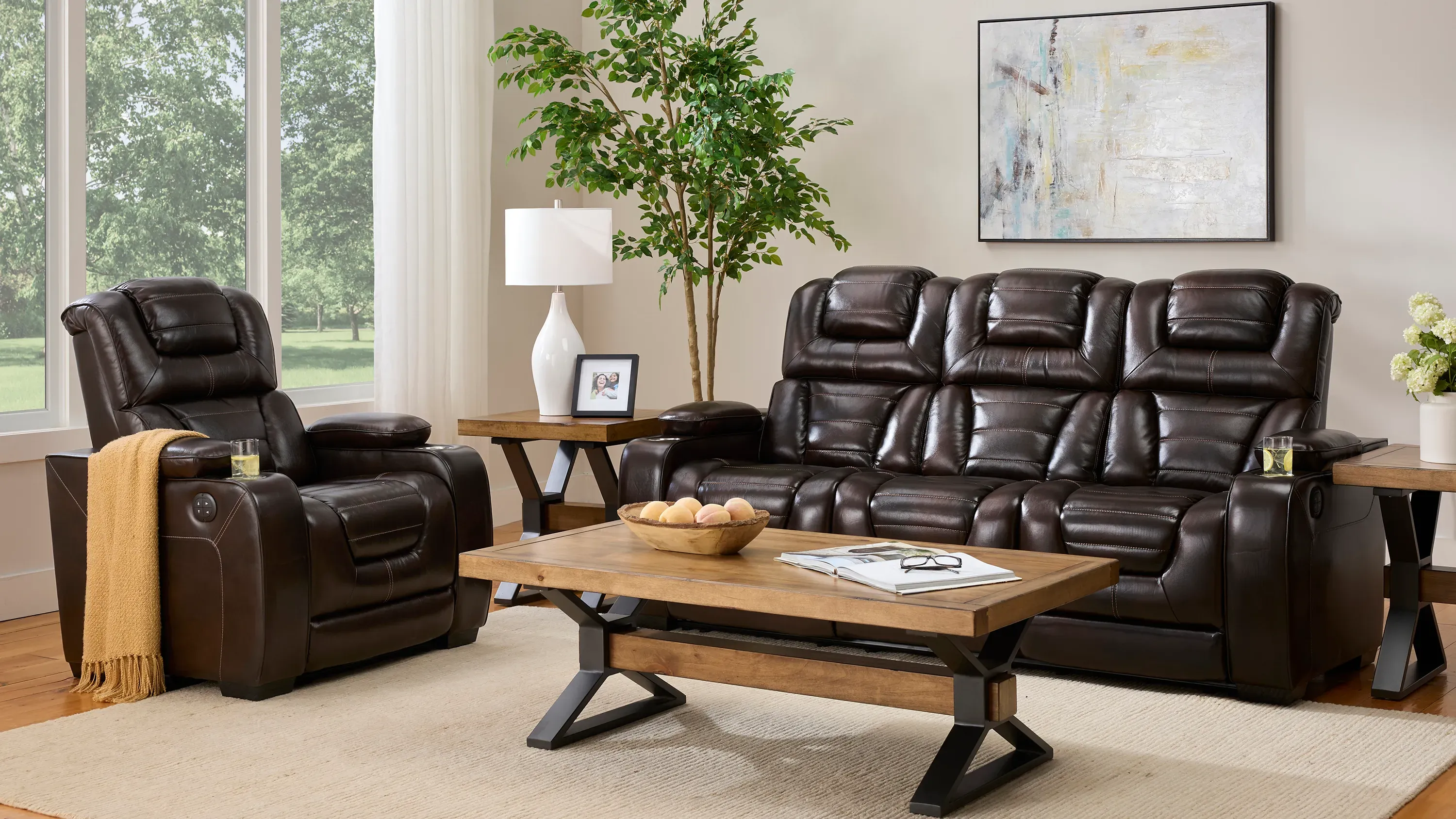 Othello Power Recliner w/Power Headrest | Raymour & Flanigan