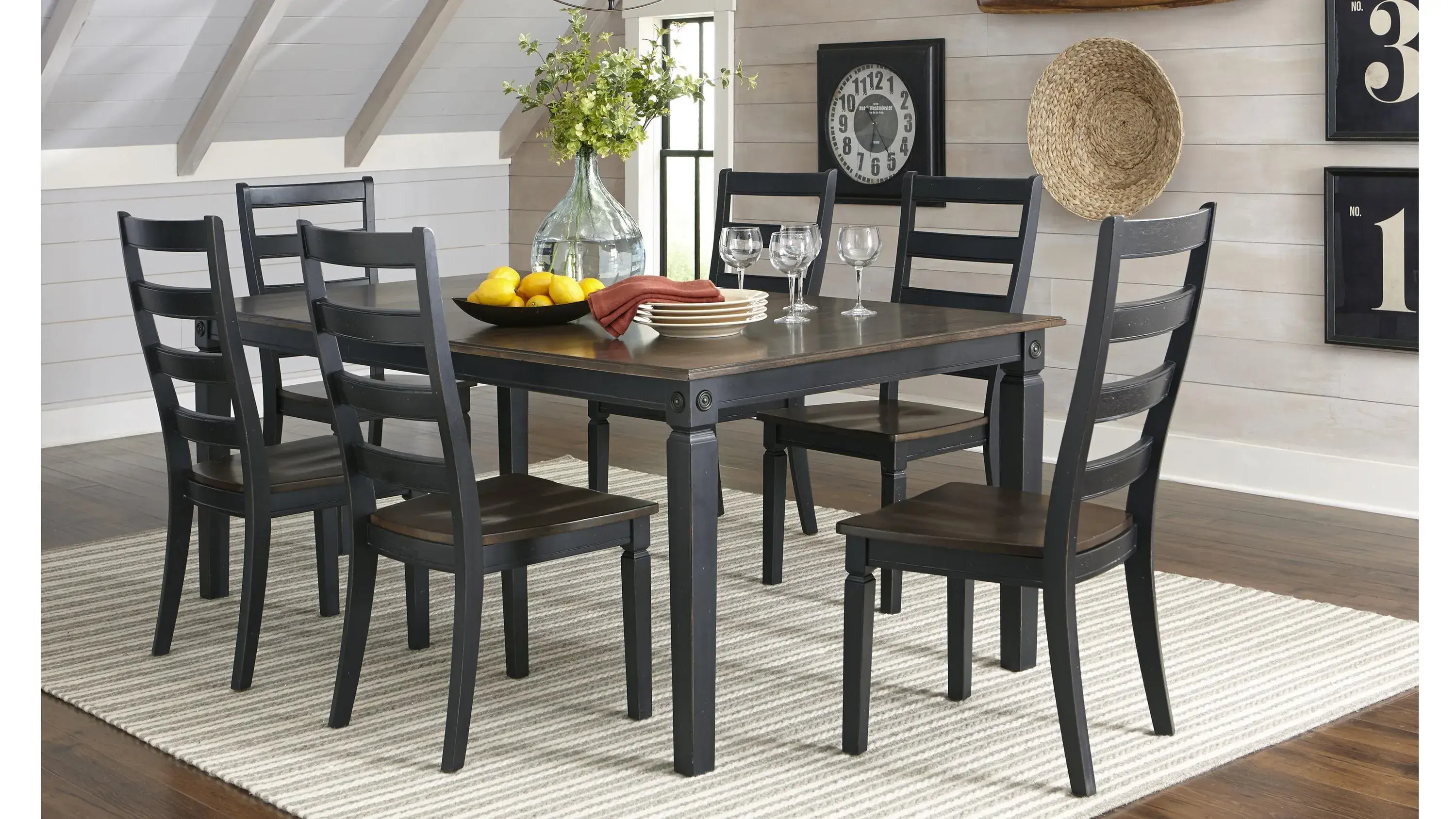 Glennwood Dining Table