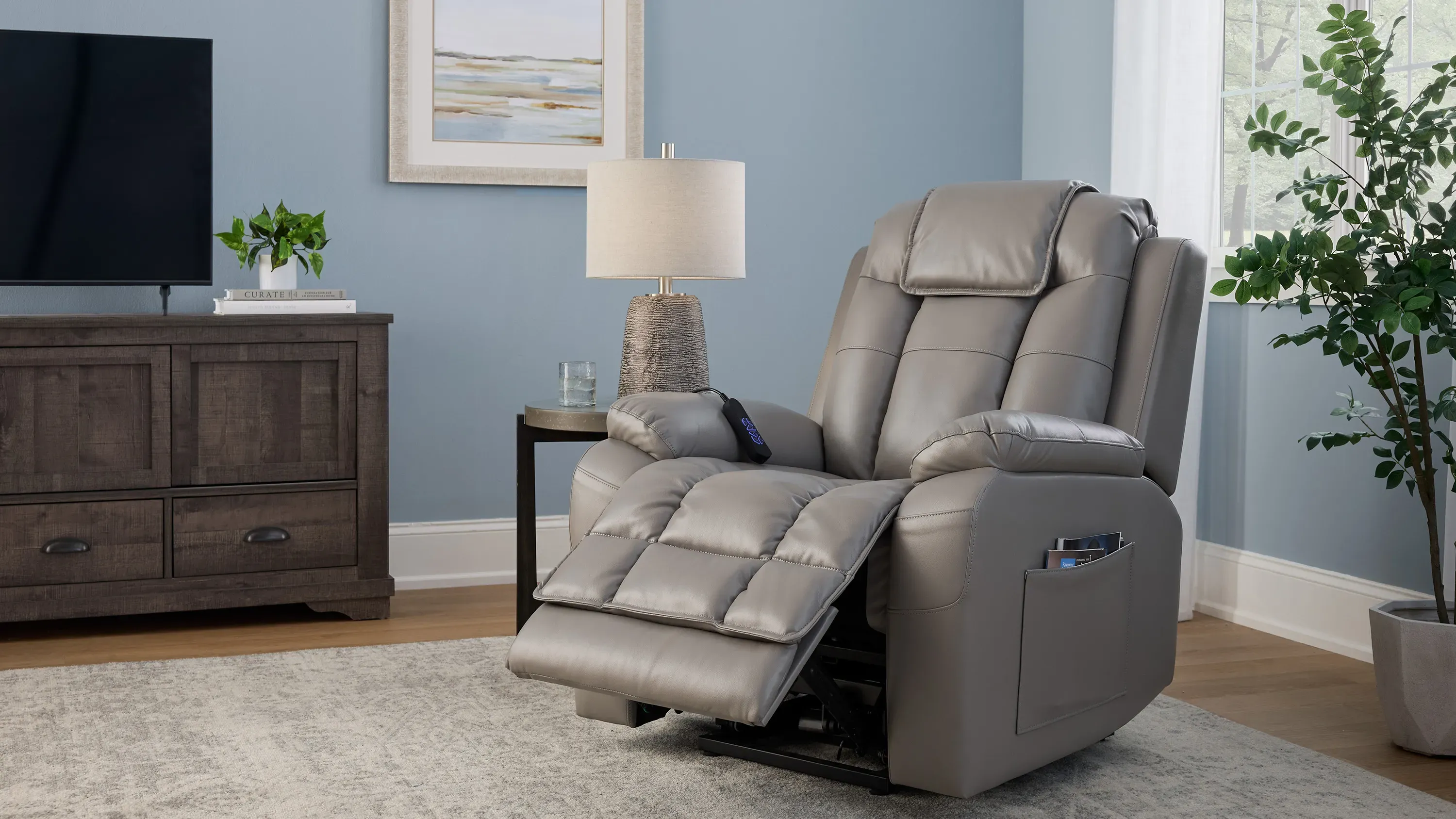 Maynard Power Lift Recliner | Raymour & Flanigan
