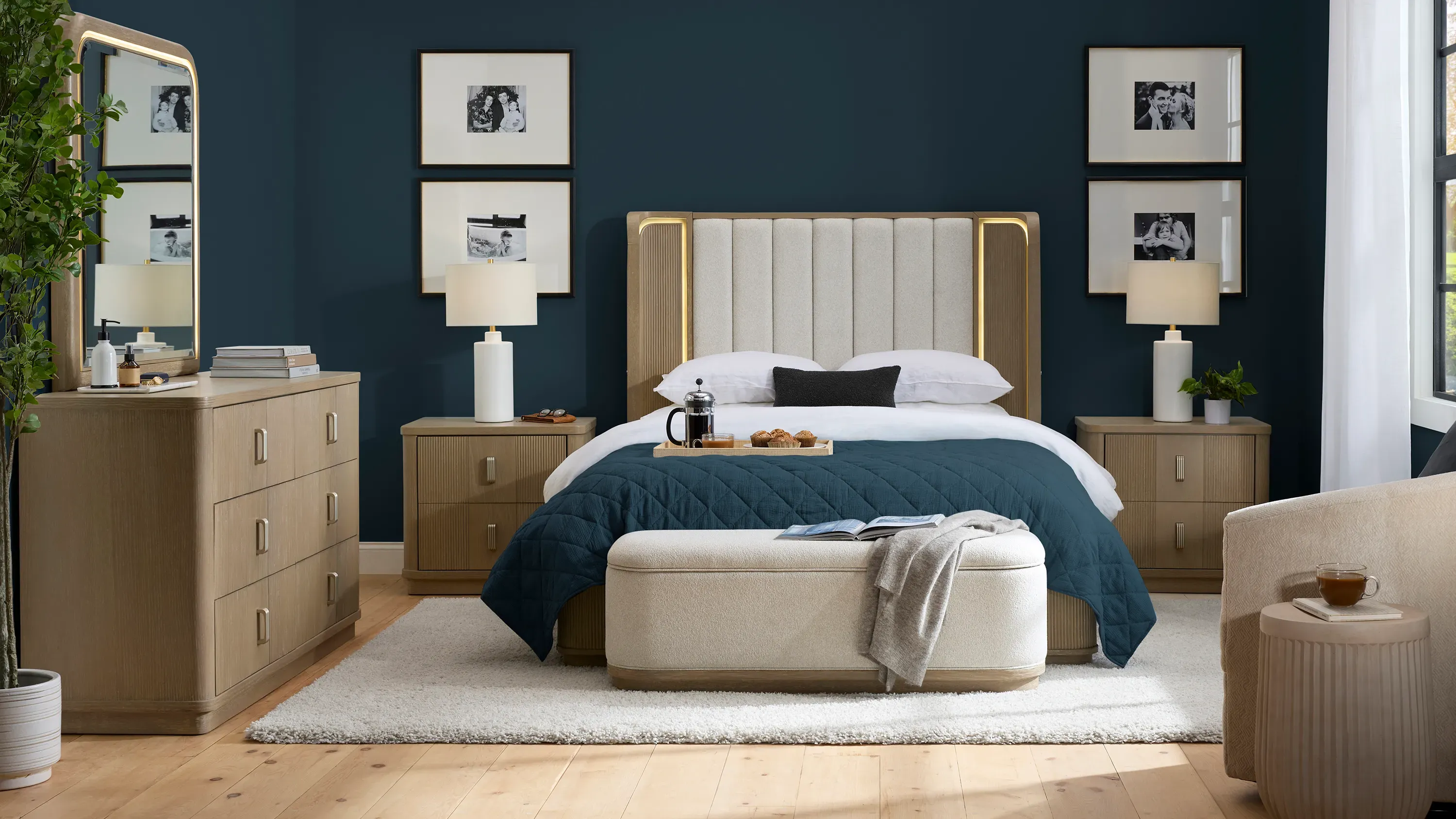 Gatsby Bed | Raymour & Flanigan