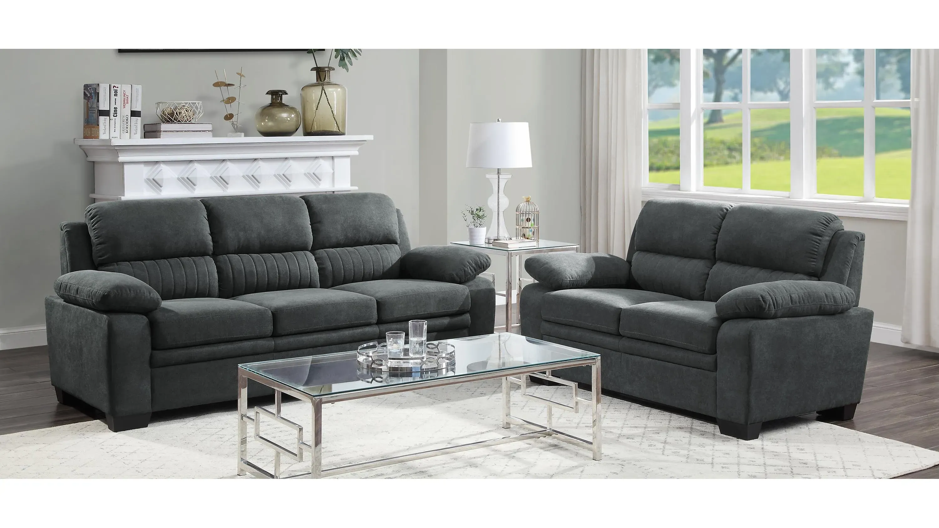 Felicia Loveseat