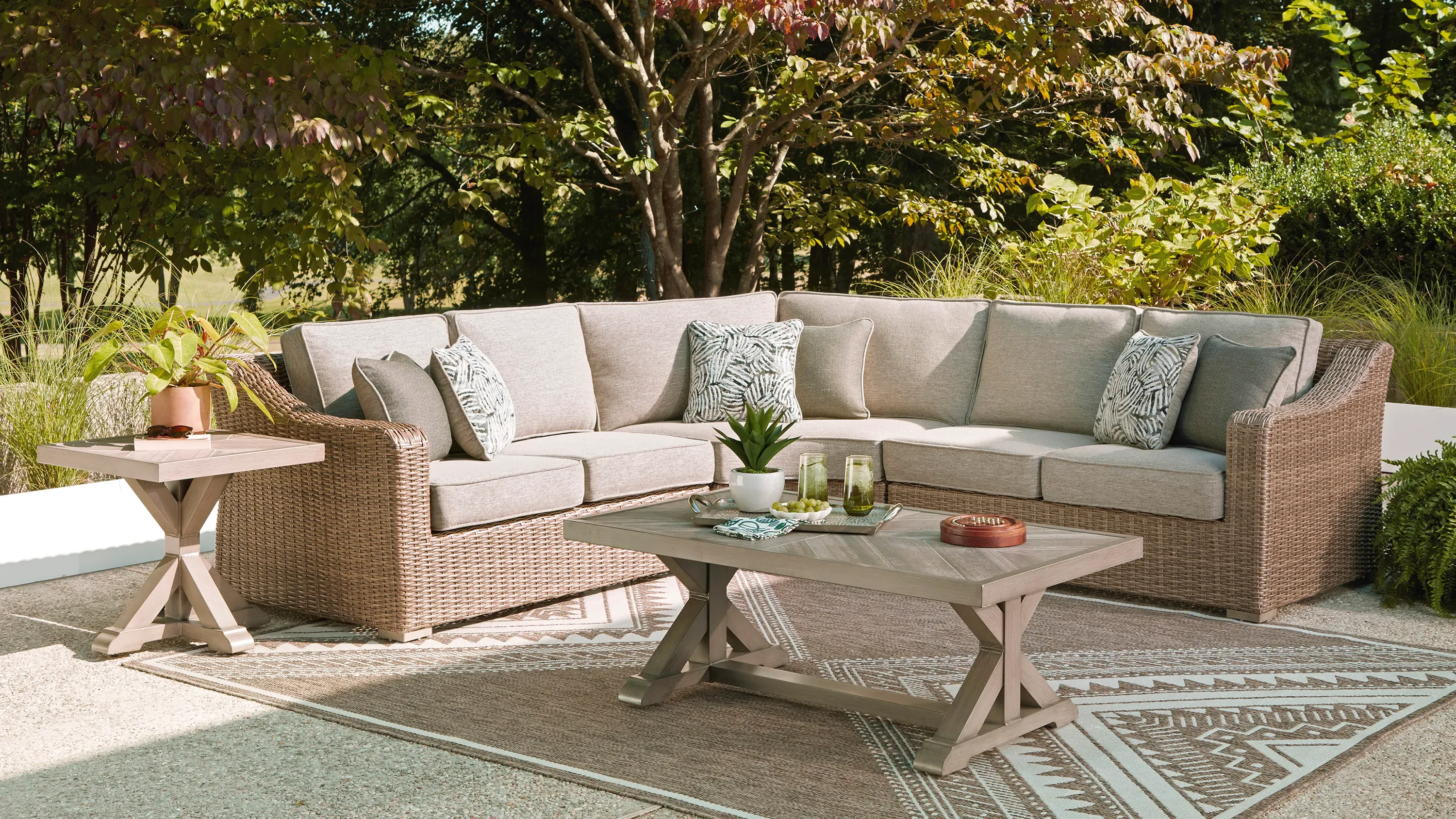 Laguna Heights 3-Piece Outdoor Sectional | Raymour & Flanigan