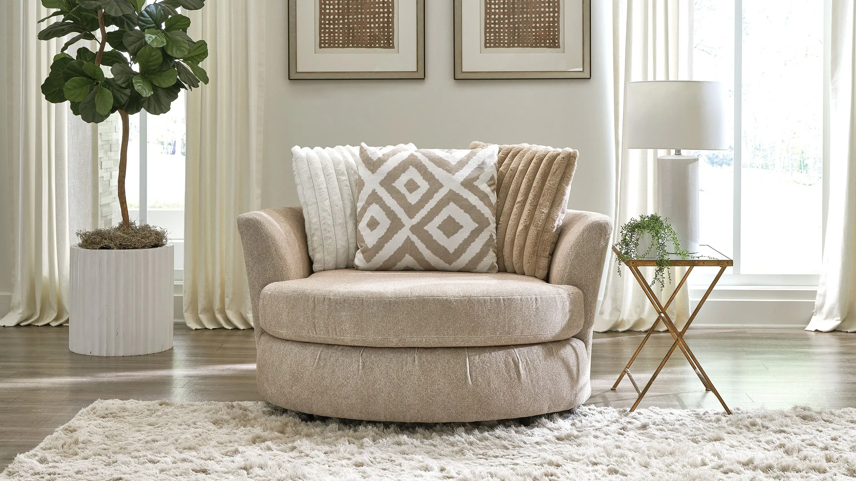 Mondo Swivel Chair | Raymour & Flanigan