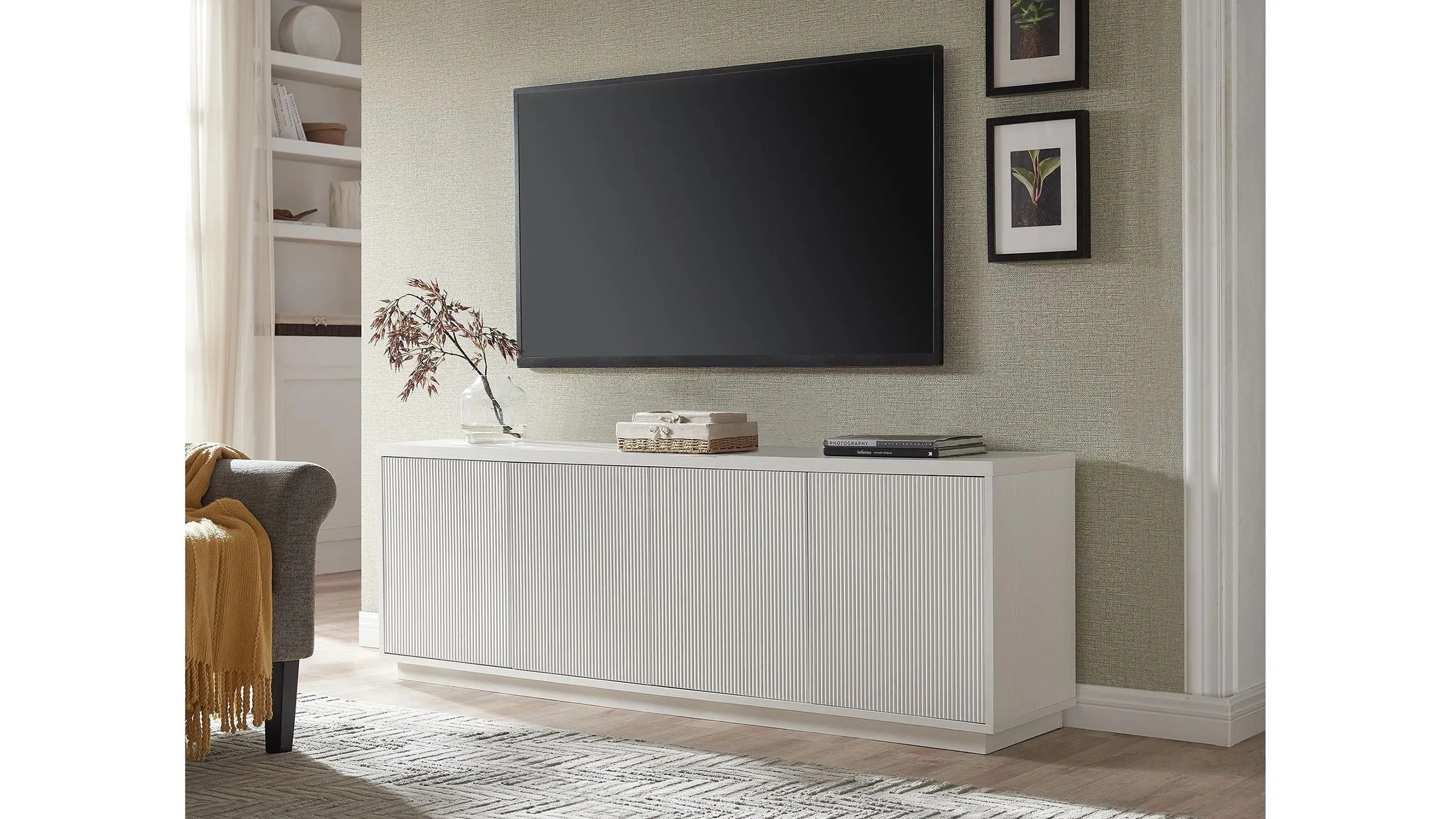 Aria TV Stand