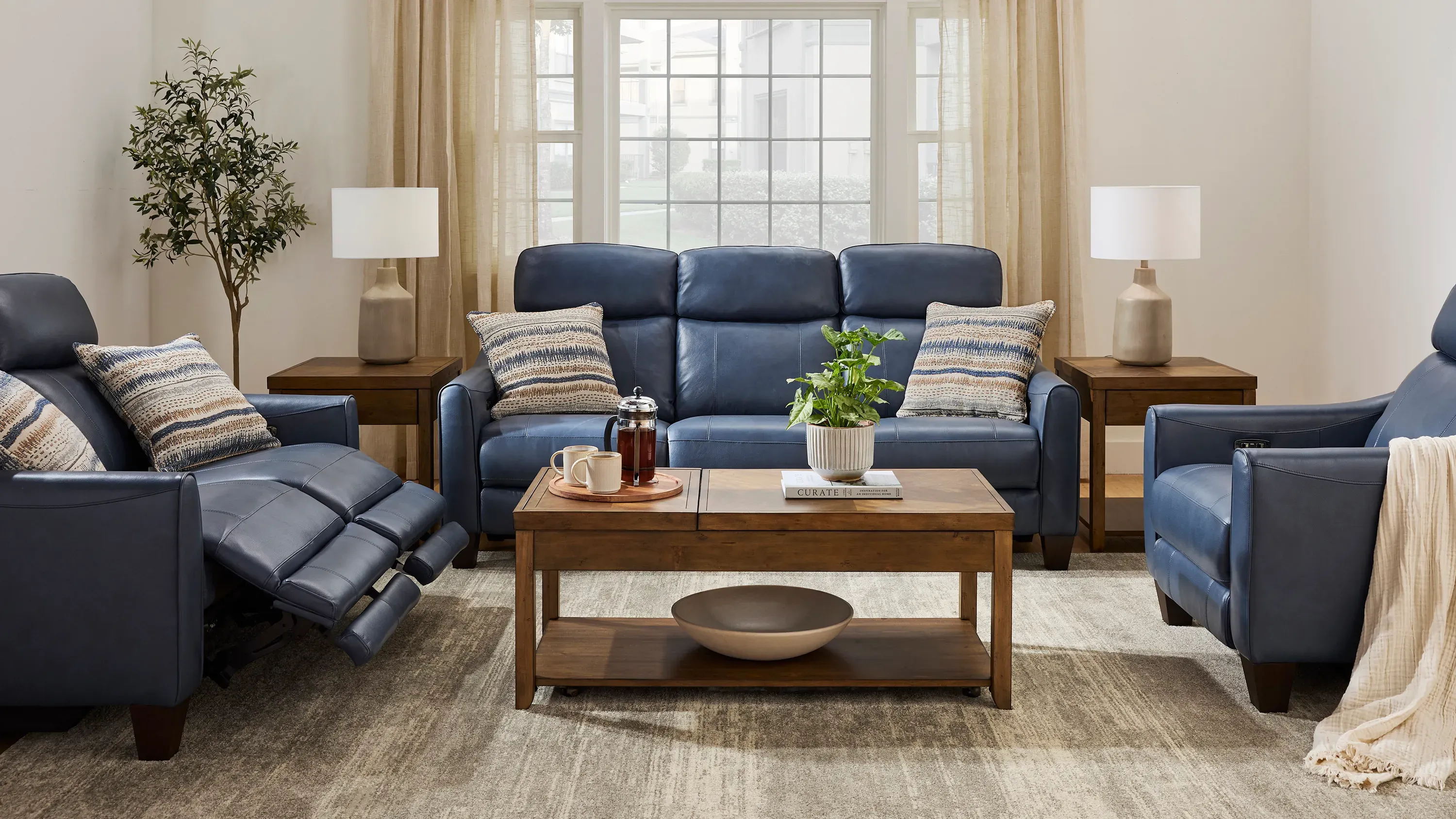 Mullican Zero Gravity Power Loveseat w/ Power Headrest | Raymour