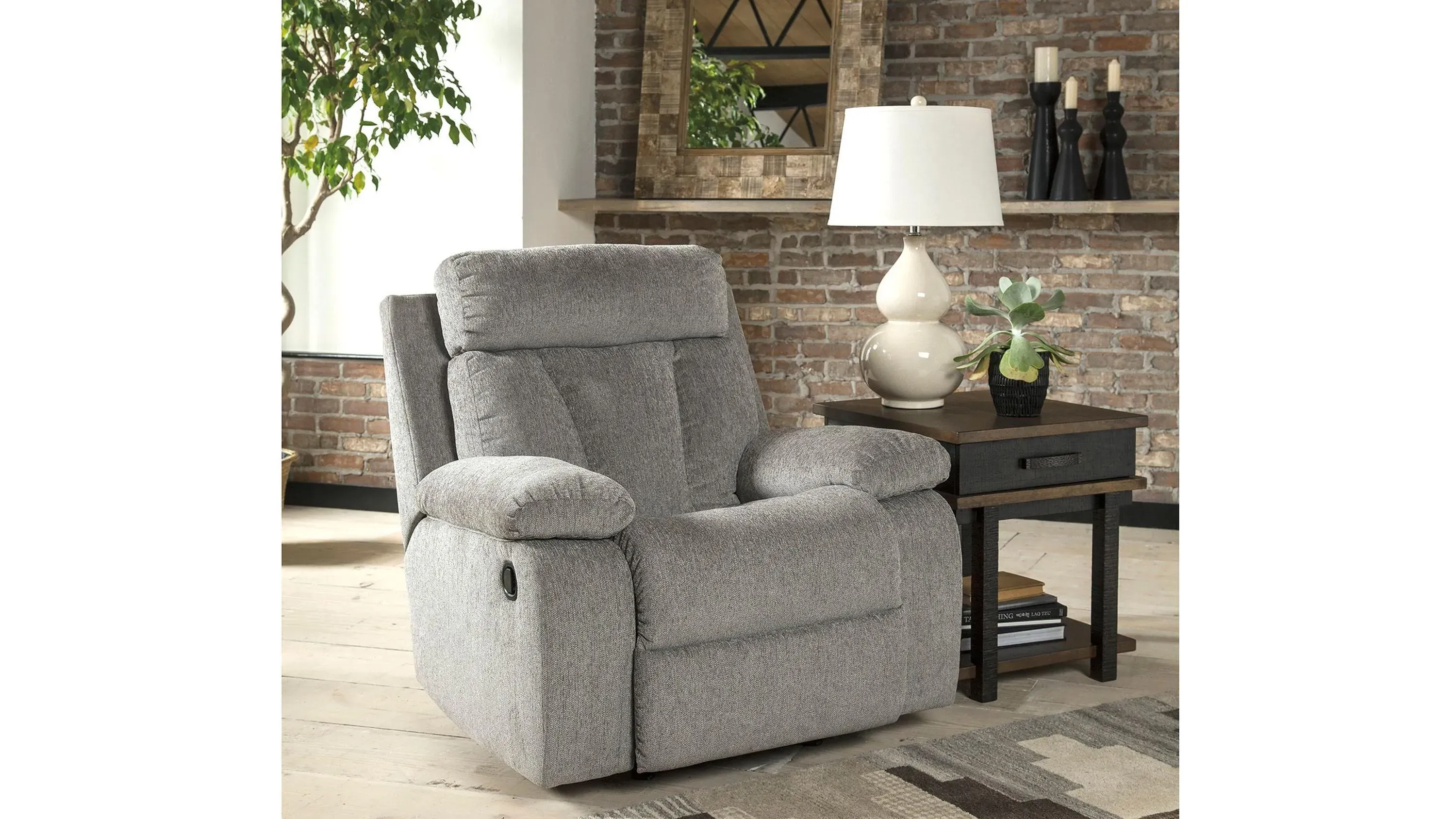 バランスボーレ Alexandria Rocker Recliner | Raymour & Flanigan