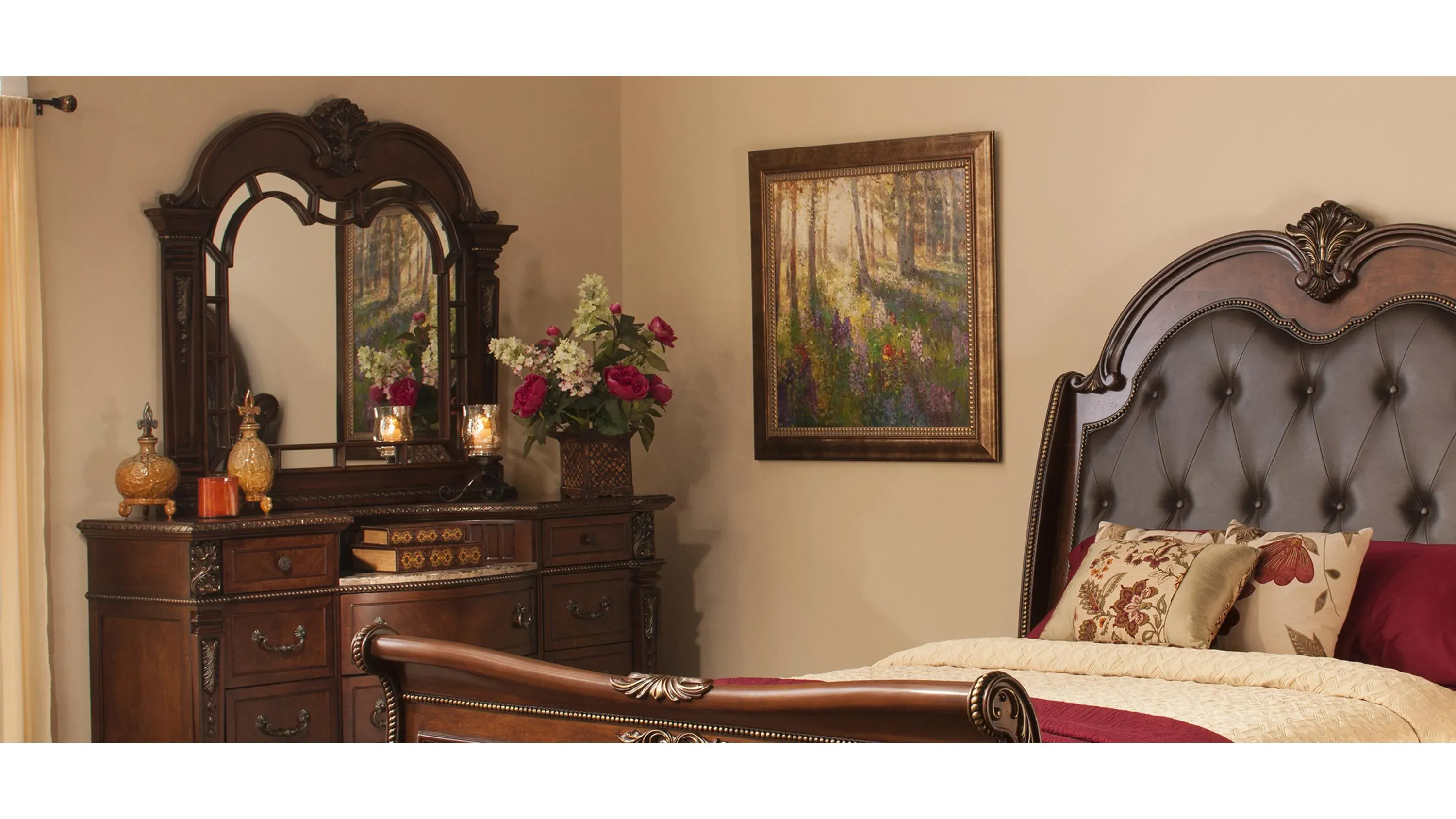 Wilshire Bedroom Dresser Mirror | Raymour & Flanigan