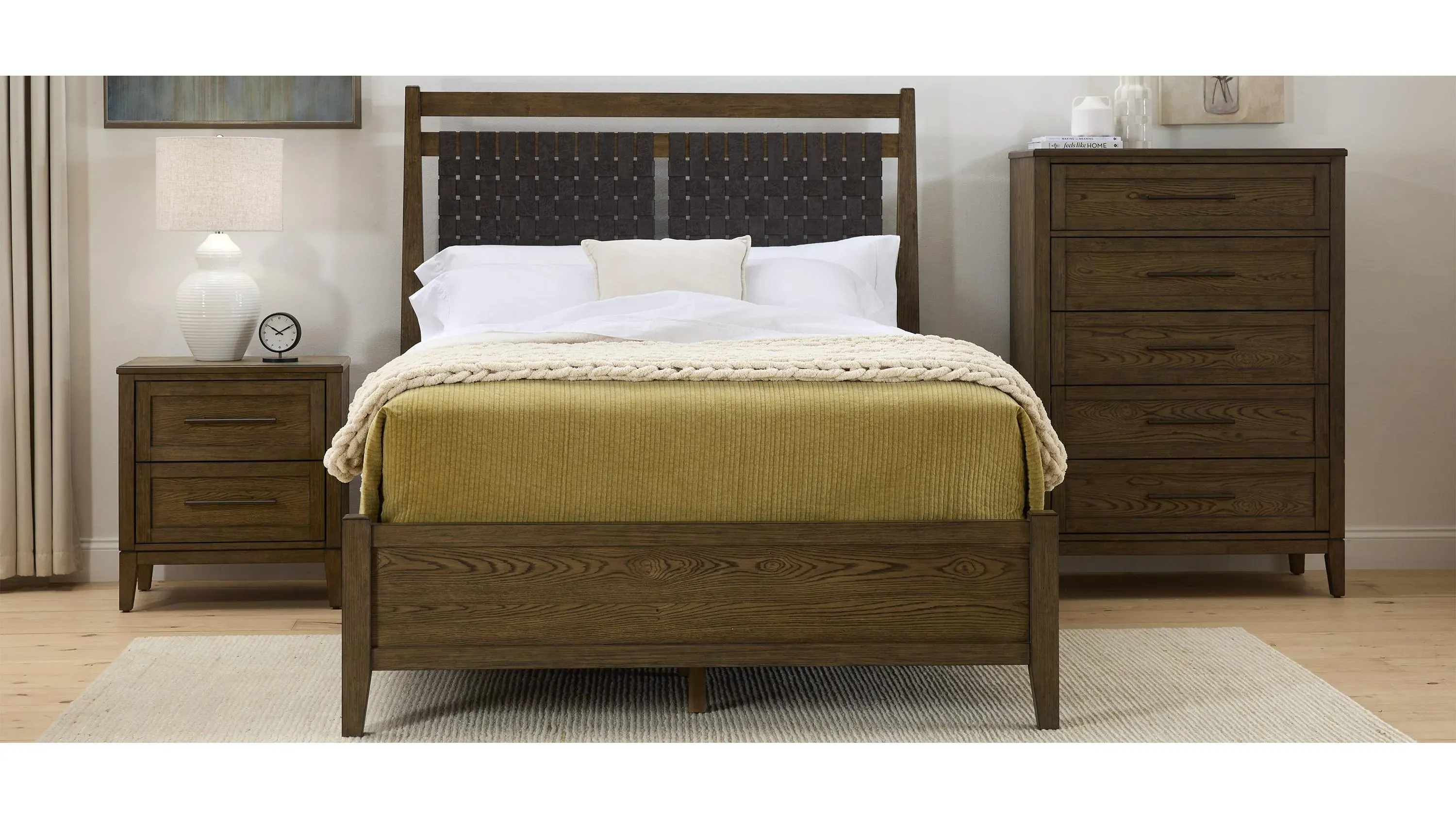 Oak Park Nightstand