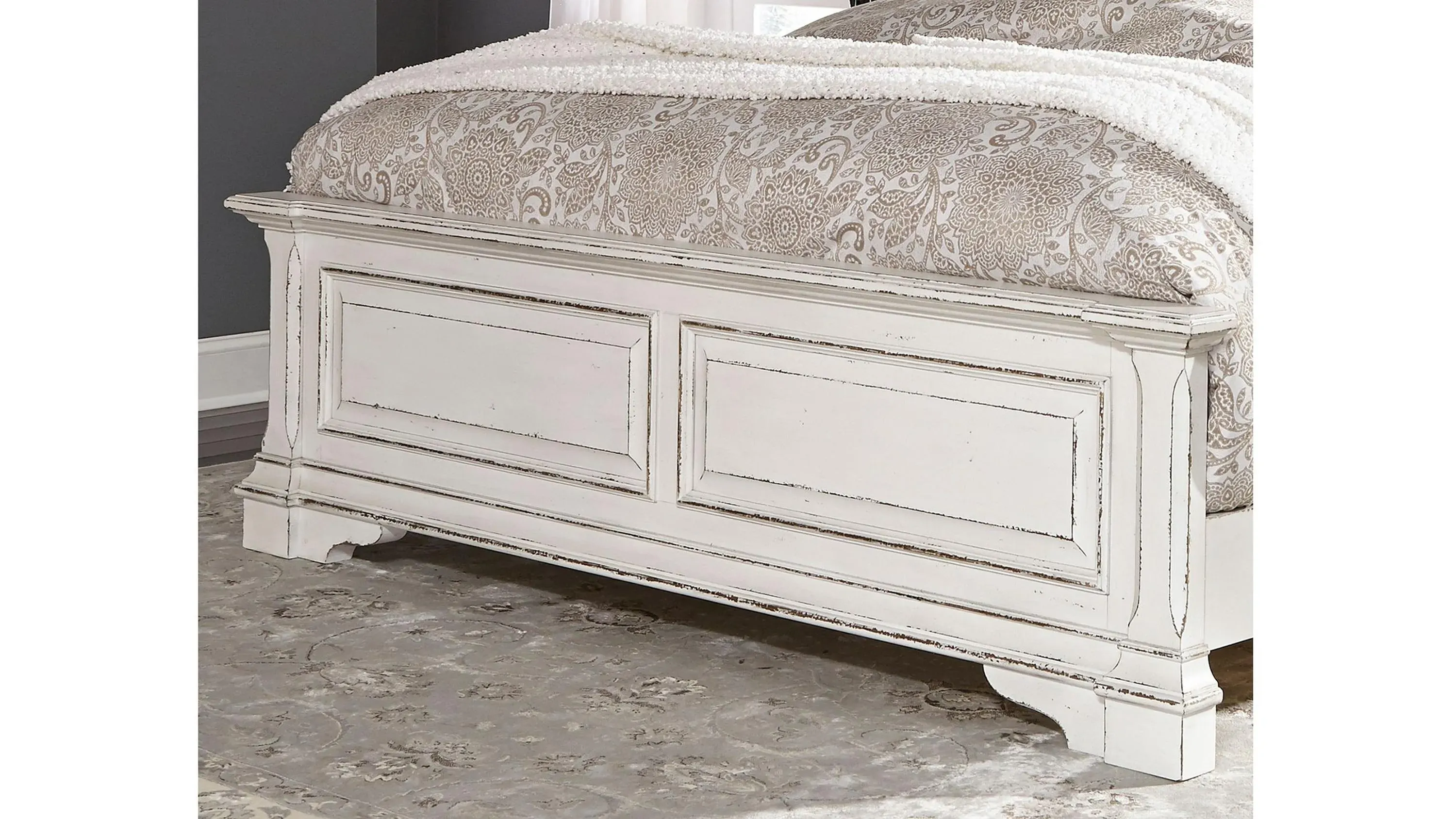 Birmingham Panel Bed | Raymour & Flanigan