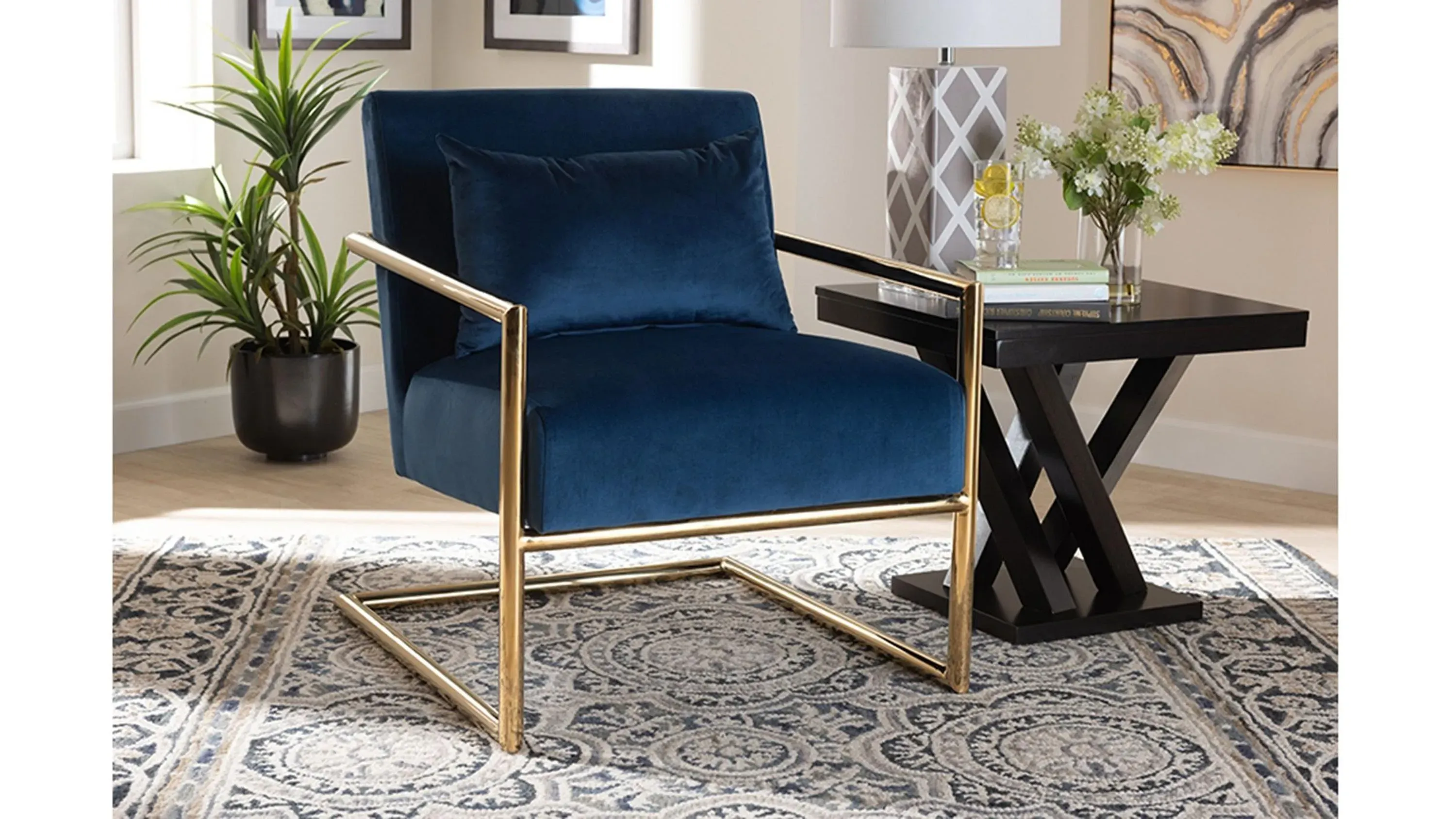 Mira Lounge Chair Raymour & Flanigan