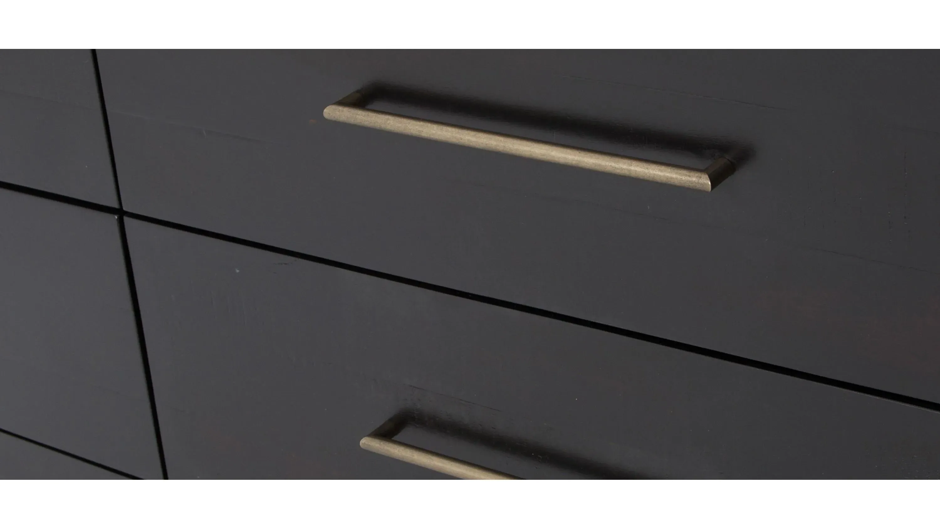 Suki 9 Drawer Dresser | Raymour & Flanigan