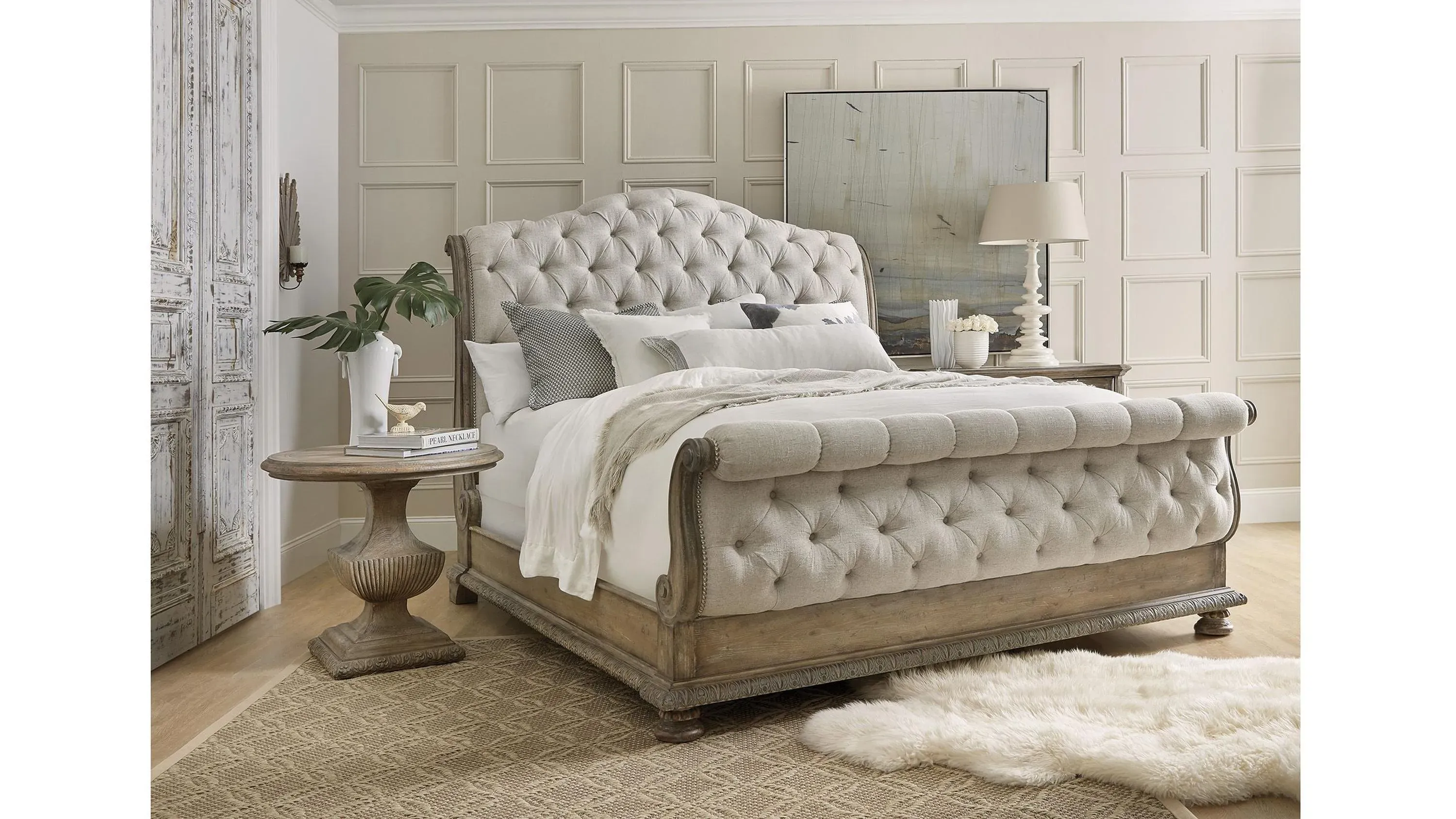 Castella Tufted Bed