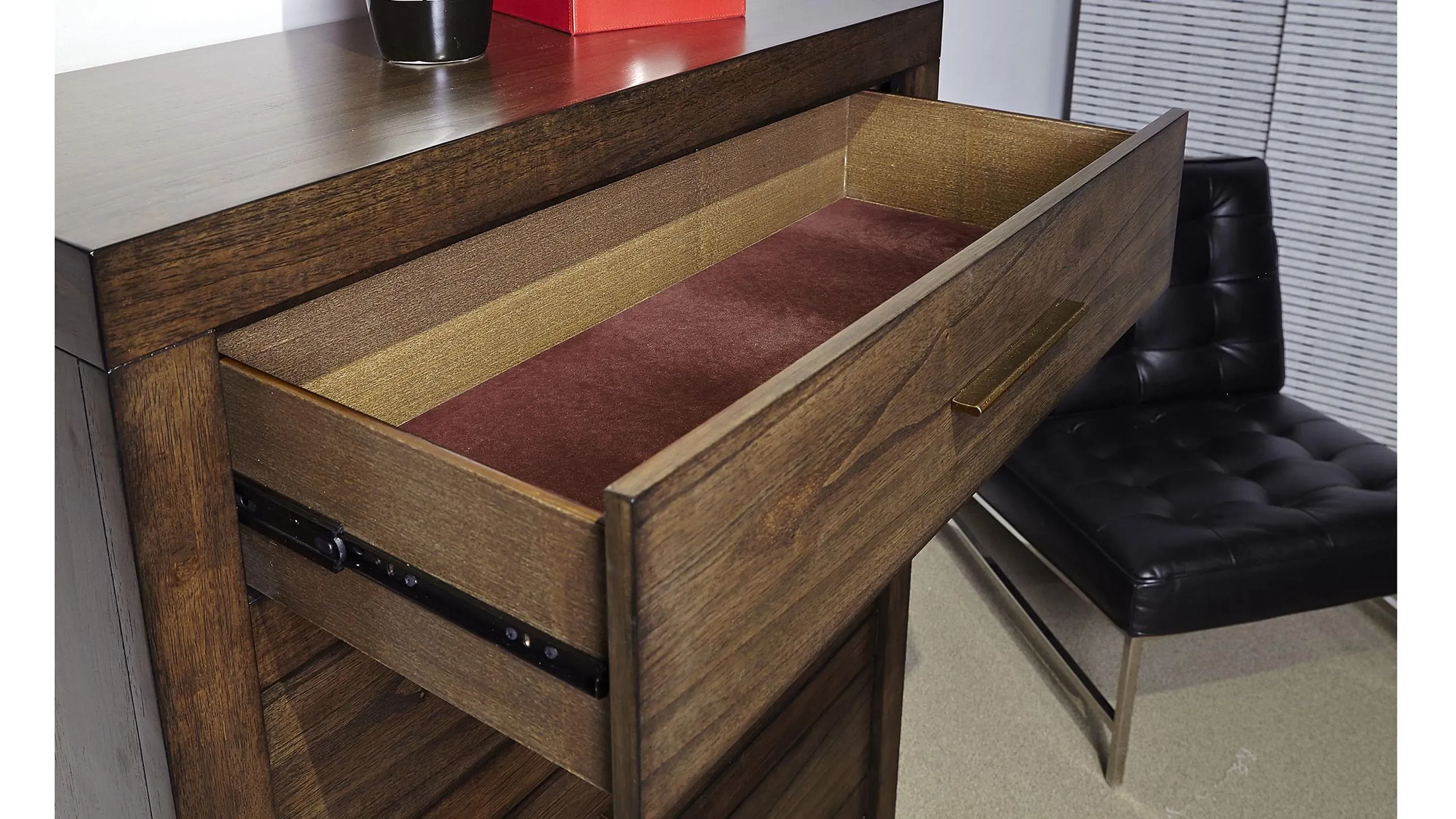 Modern Loft 5 Drawer Chest