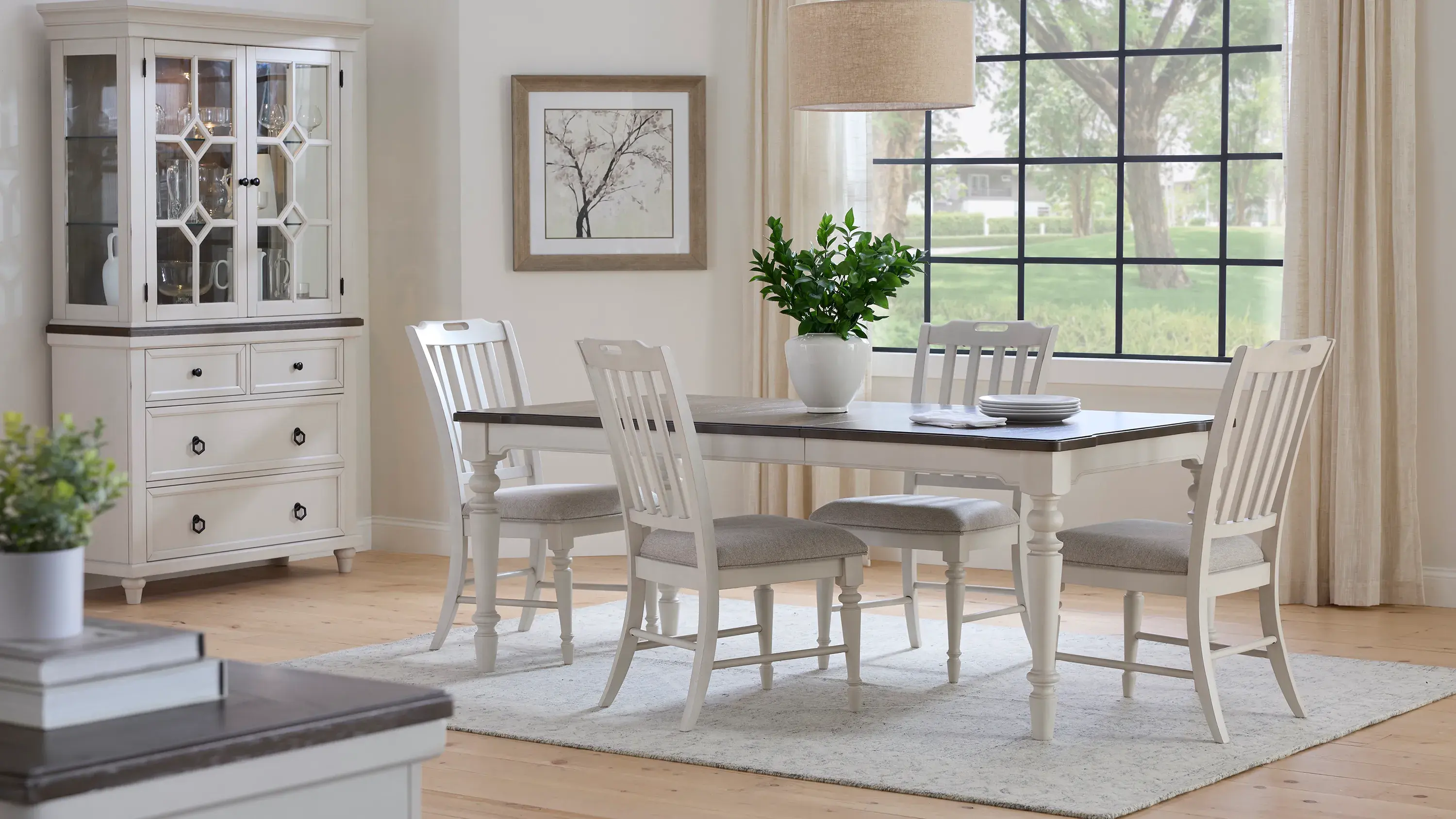 Saybrook Dining Table w/ Leaf - Thumbnail 5