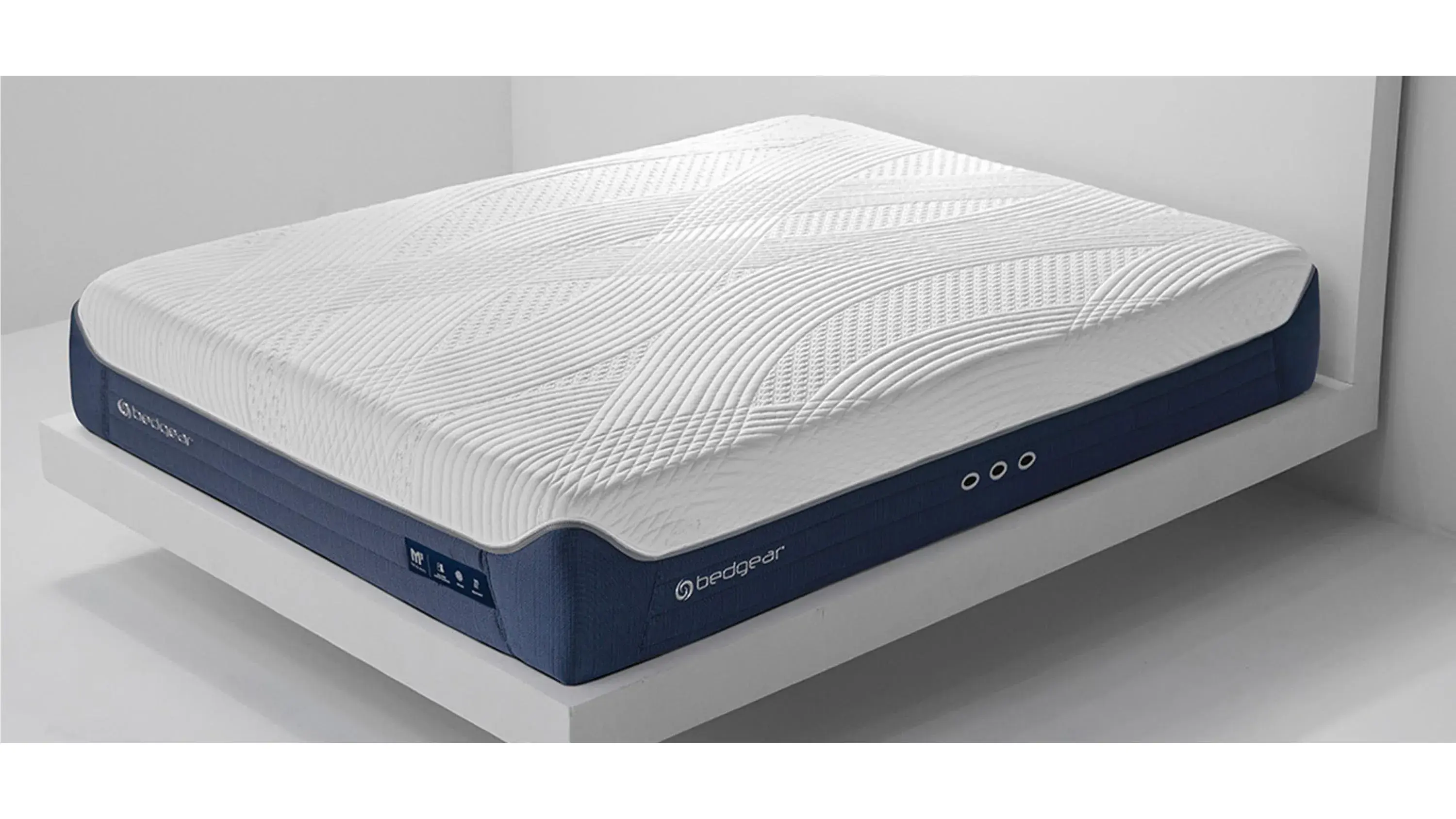 BEDGEAR M3 Performance Split Comfort Mattress - Thumbnail 4