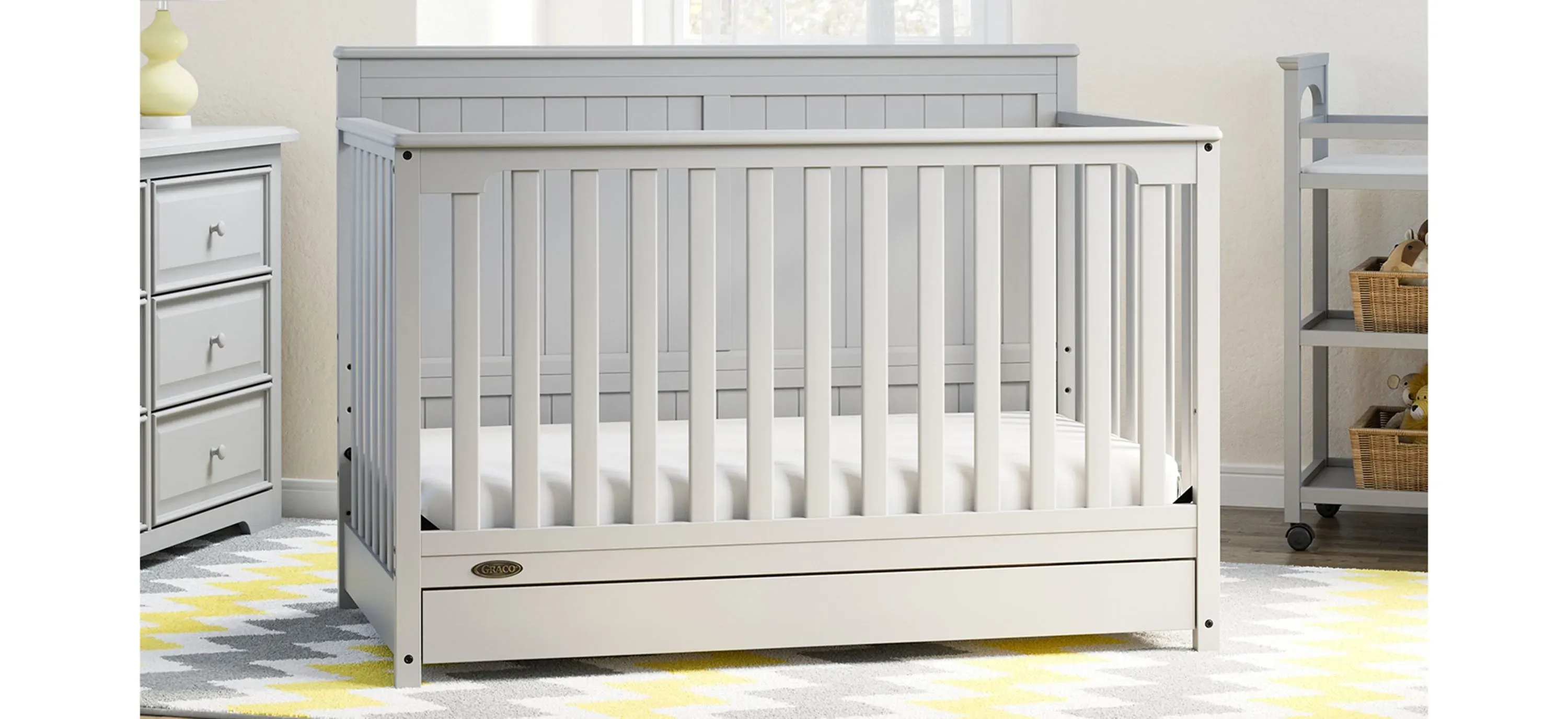 Halsey Convertible Crib w Drawer