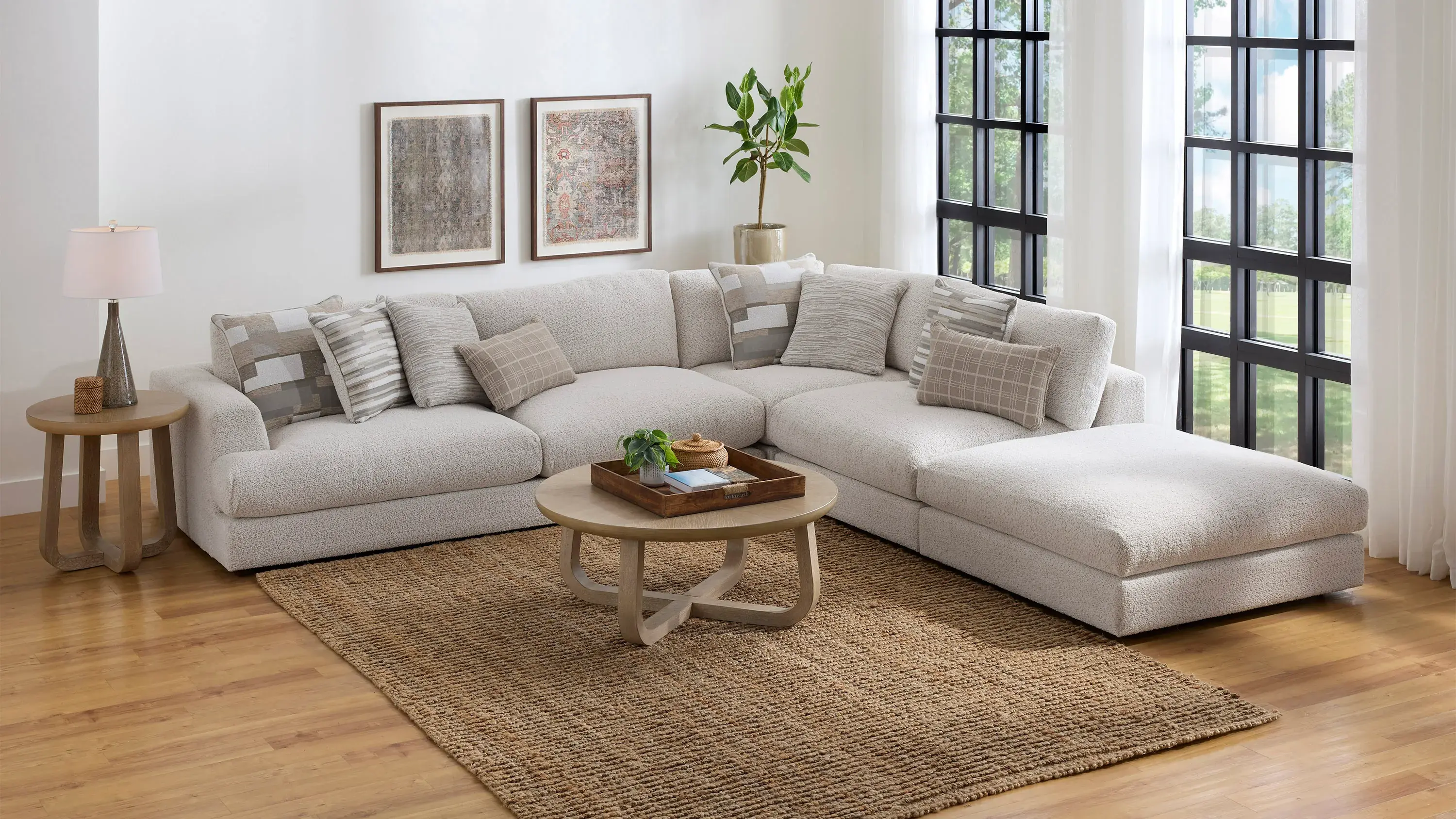 H.M. Richards Montecito Sectional - Thumbnail 4