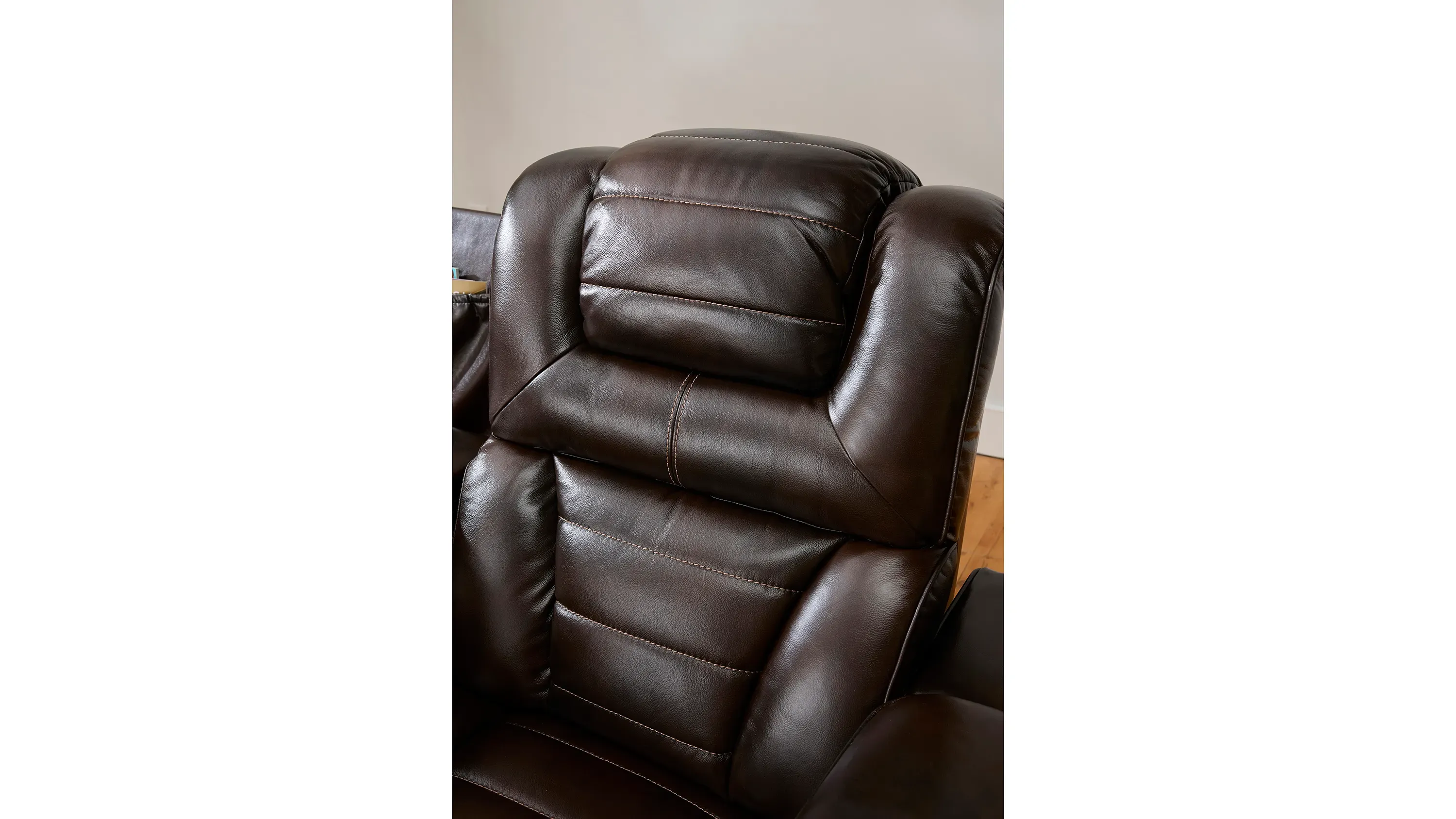 Othello Dual Power Living Room Set | Raymour & Flanigan