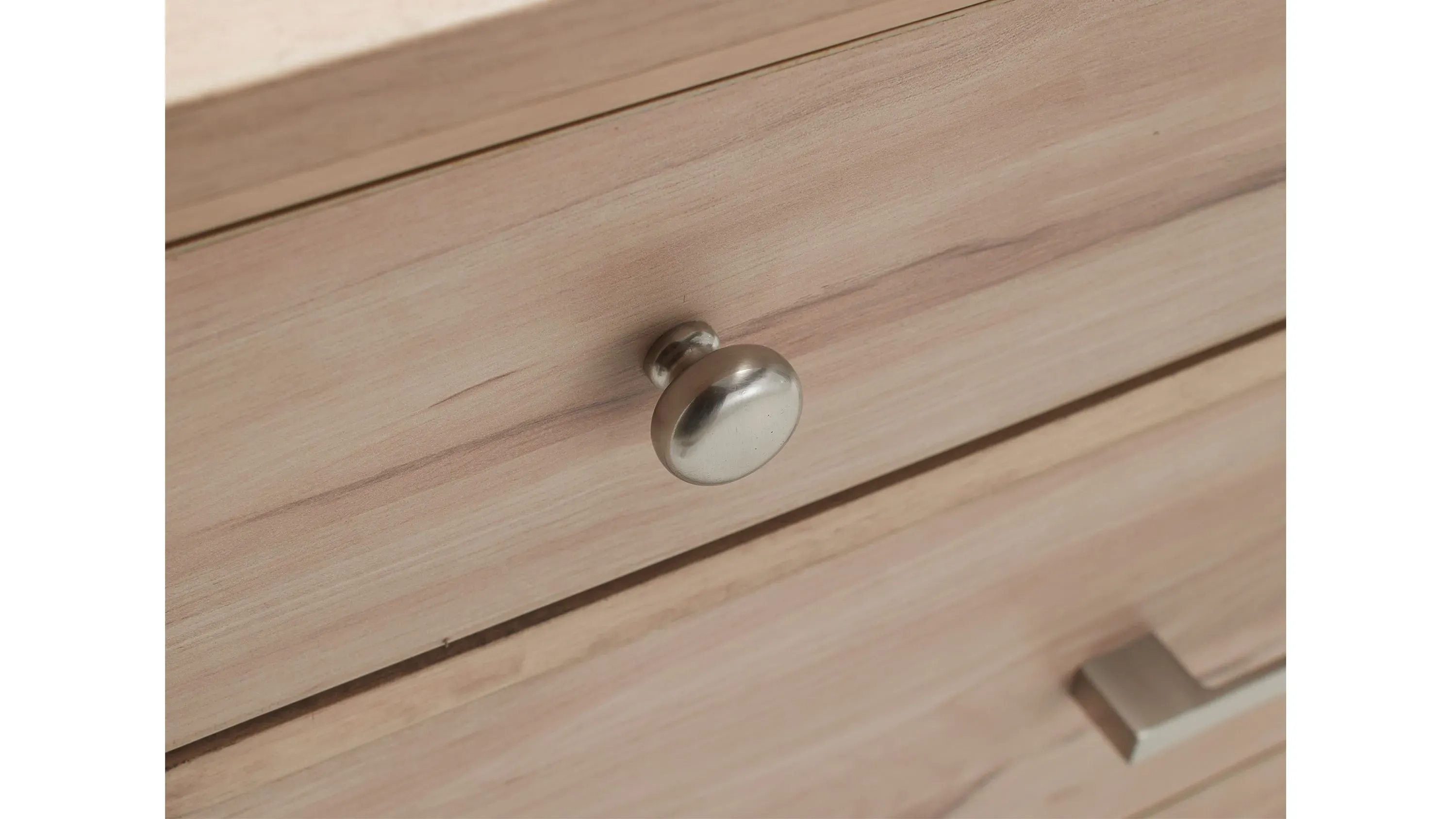 Kai Dresser | Raymour & Flanigan