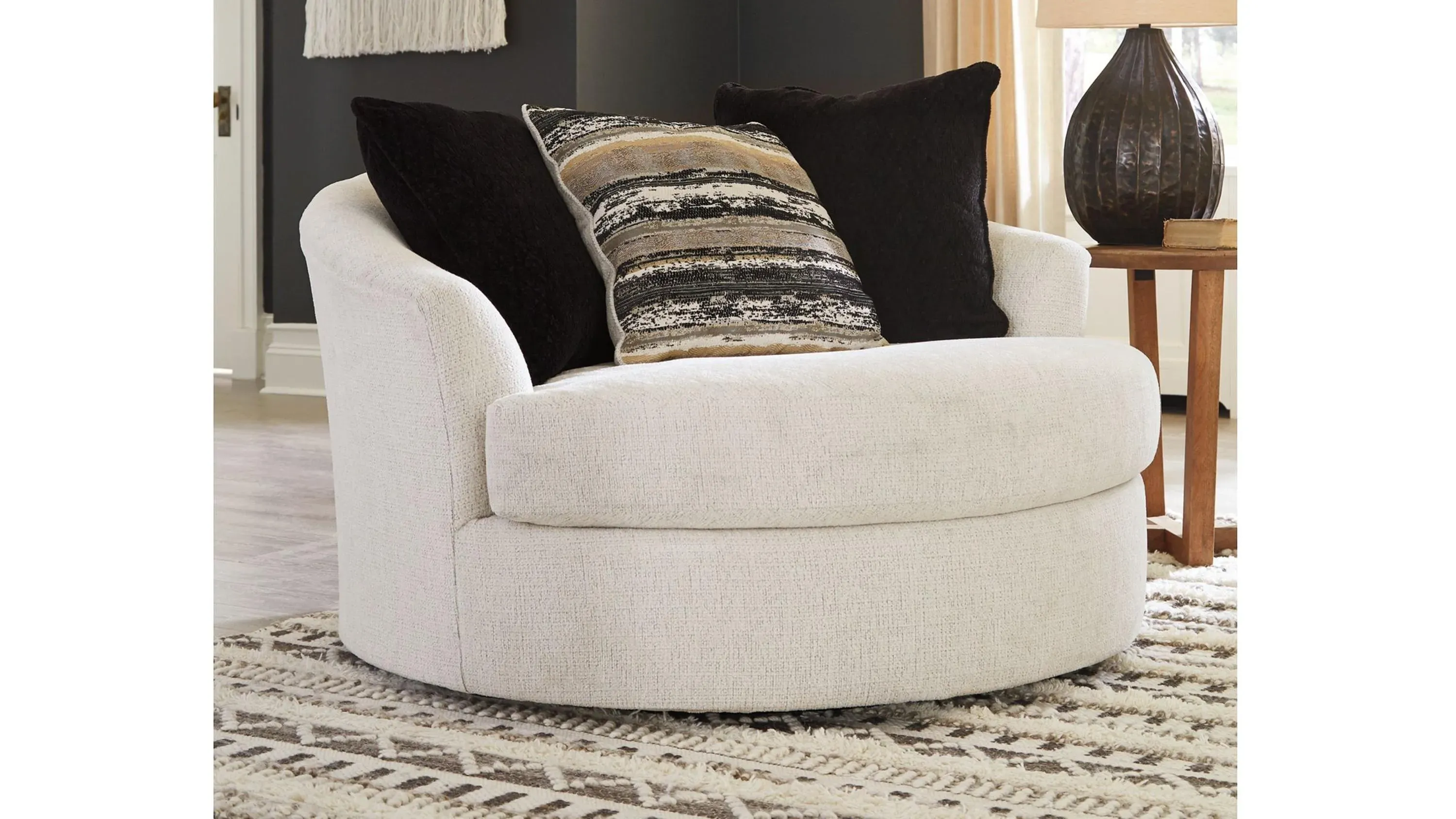 Cambri Oversized Swivel Chair