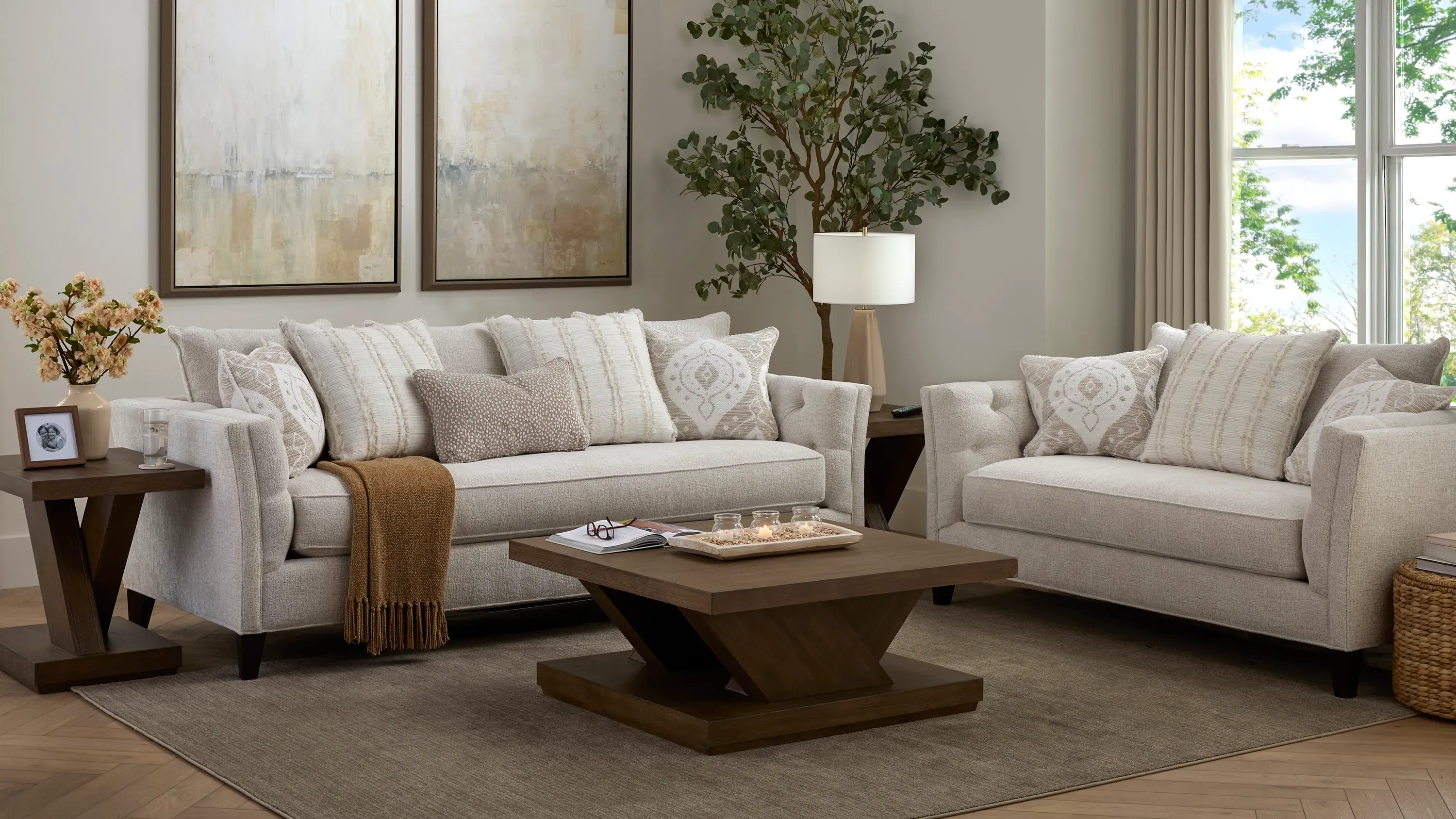 Callie Loveseat | Raymour & Flanigan