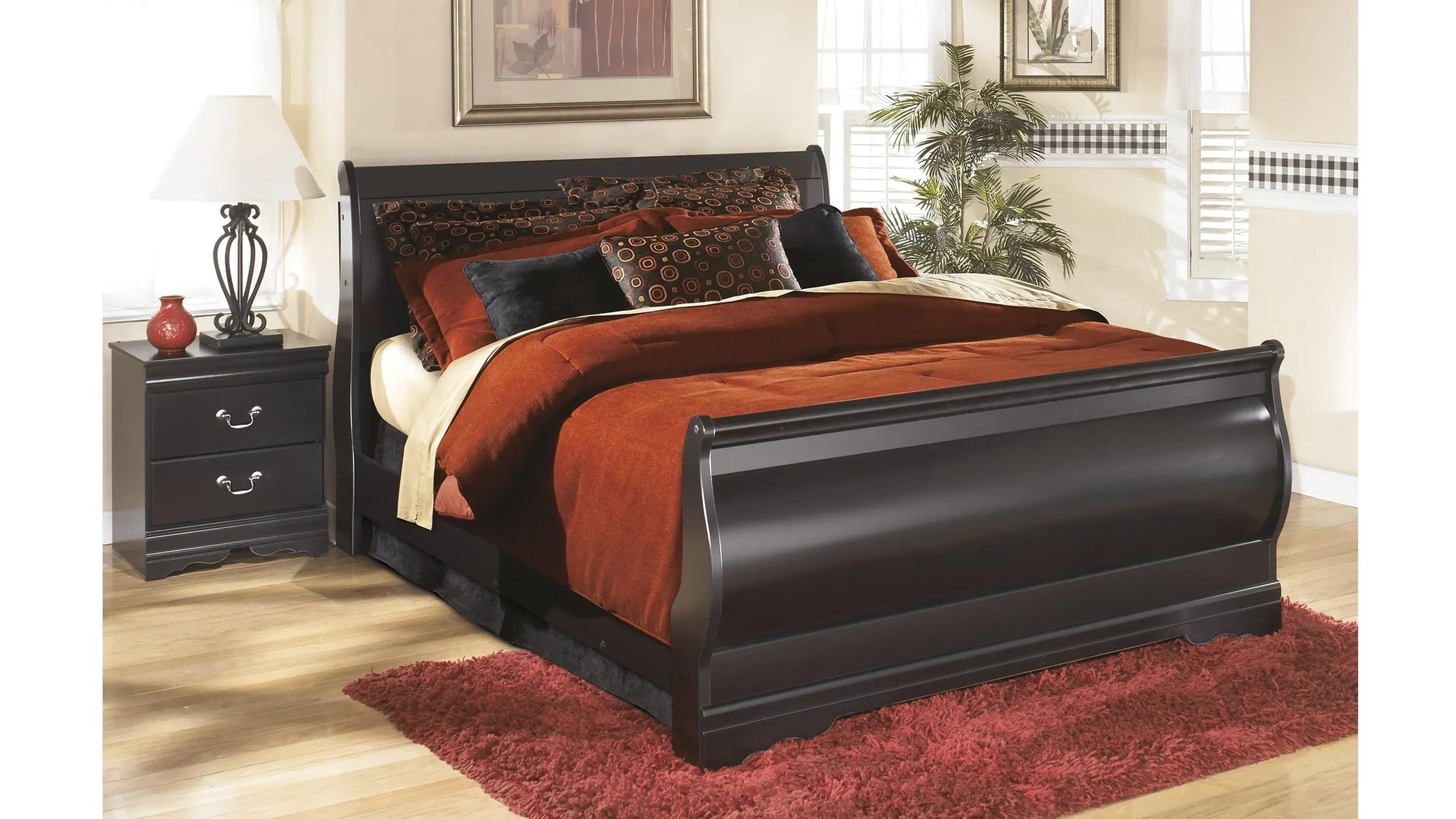 Huey Vineyard 4-pc. Bedroom Set