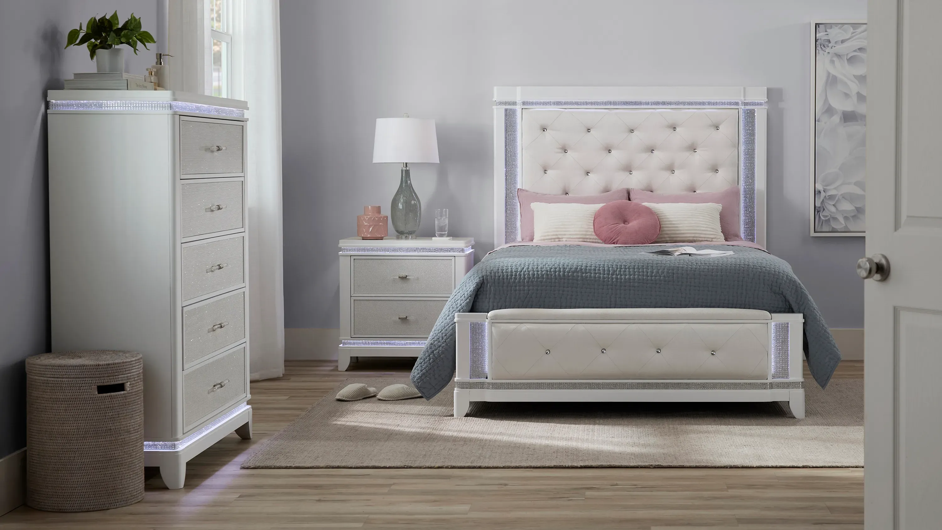 Carmelita Bed