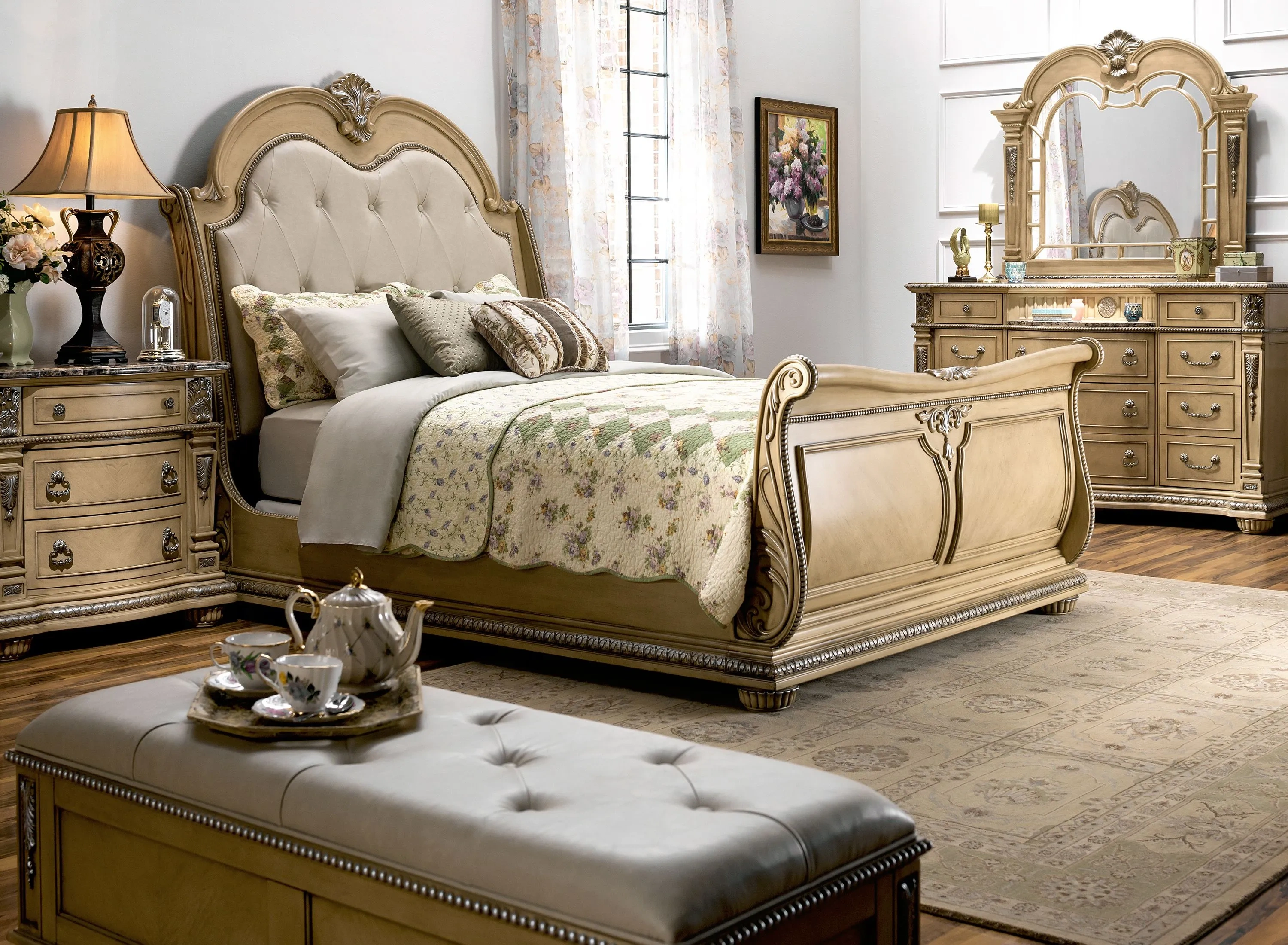 Queen bedroom sets at raymour and flanigan hotsell