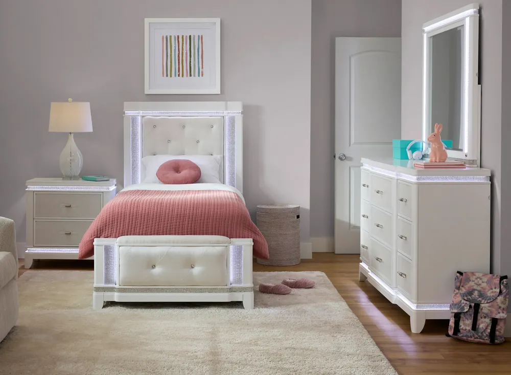 Carmelita 4-pc. XL Bedroom Set | Raymour & Flanigan