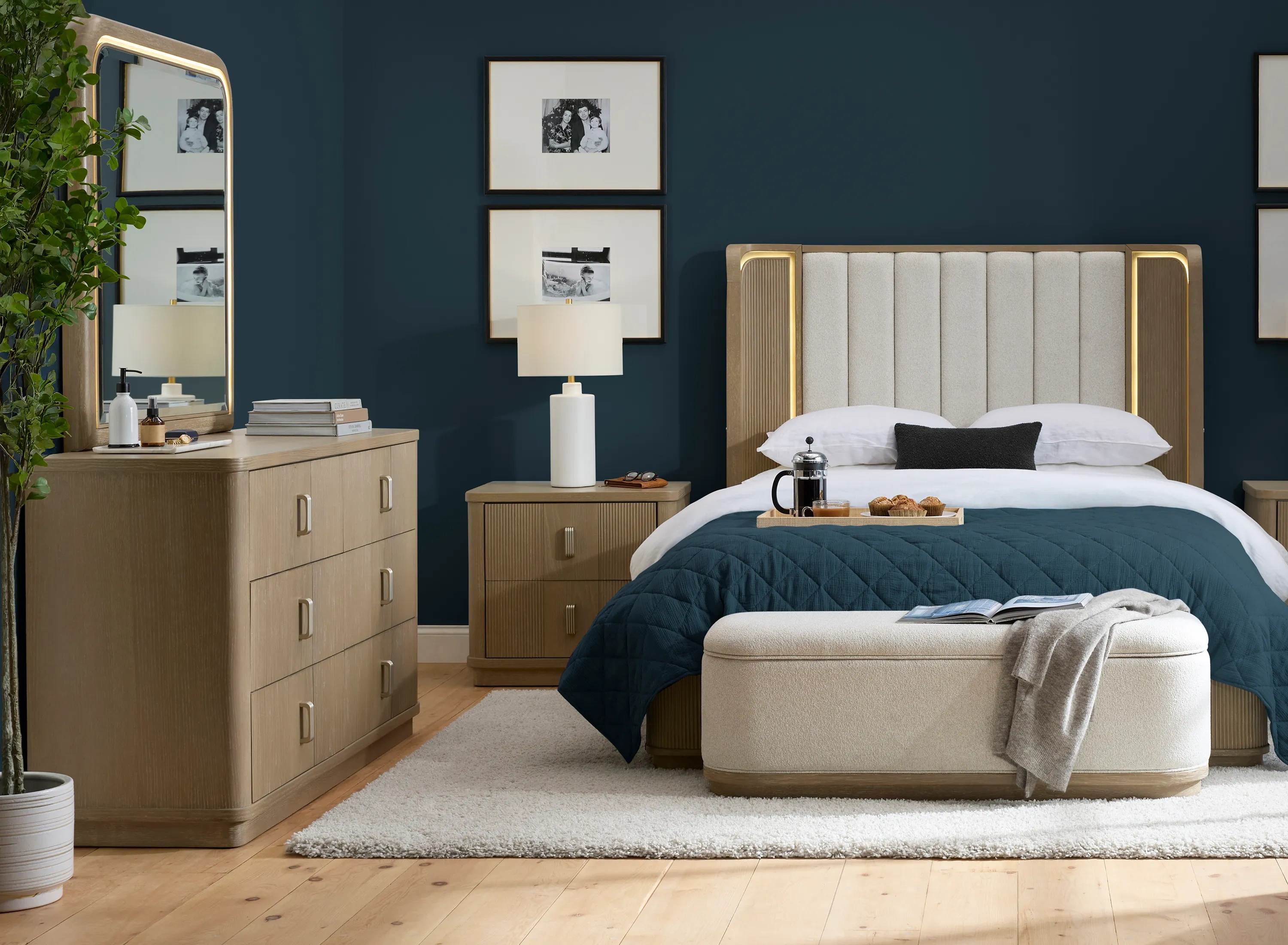 Gatsby 4-pc. Bedroom Set | Raymour & Flanigan
